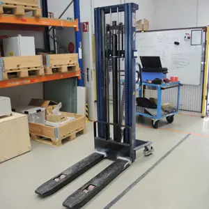 Deichselhochhubwagen (ACHTUNG: spätere Abholung Mitte November 2025) Trading EU SDJ1030