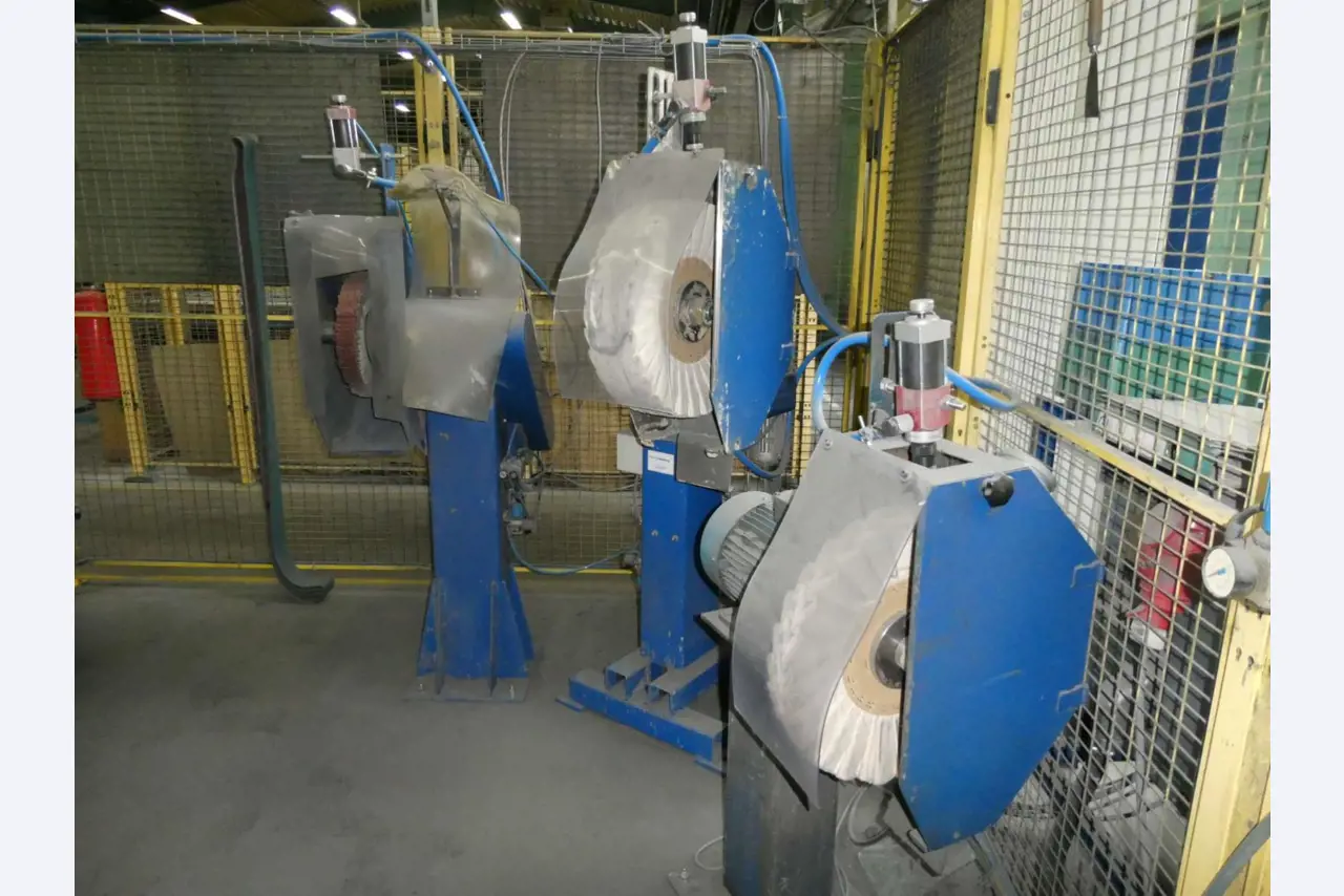 Machines du domaine du traitement de surface-6