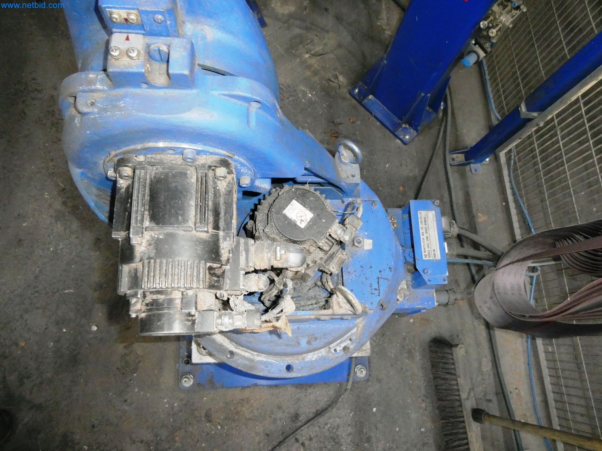 Maszyny z sektora technologii powierzchni-5