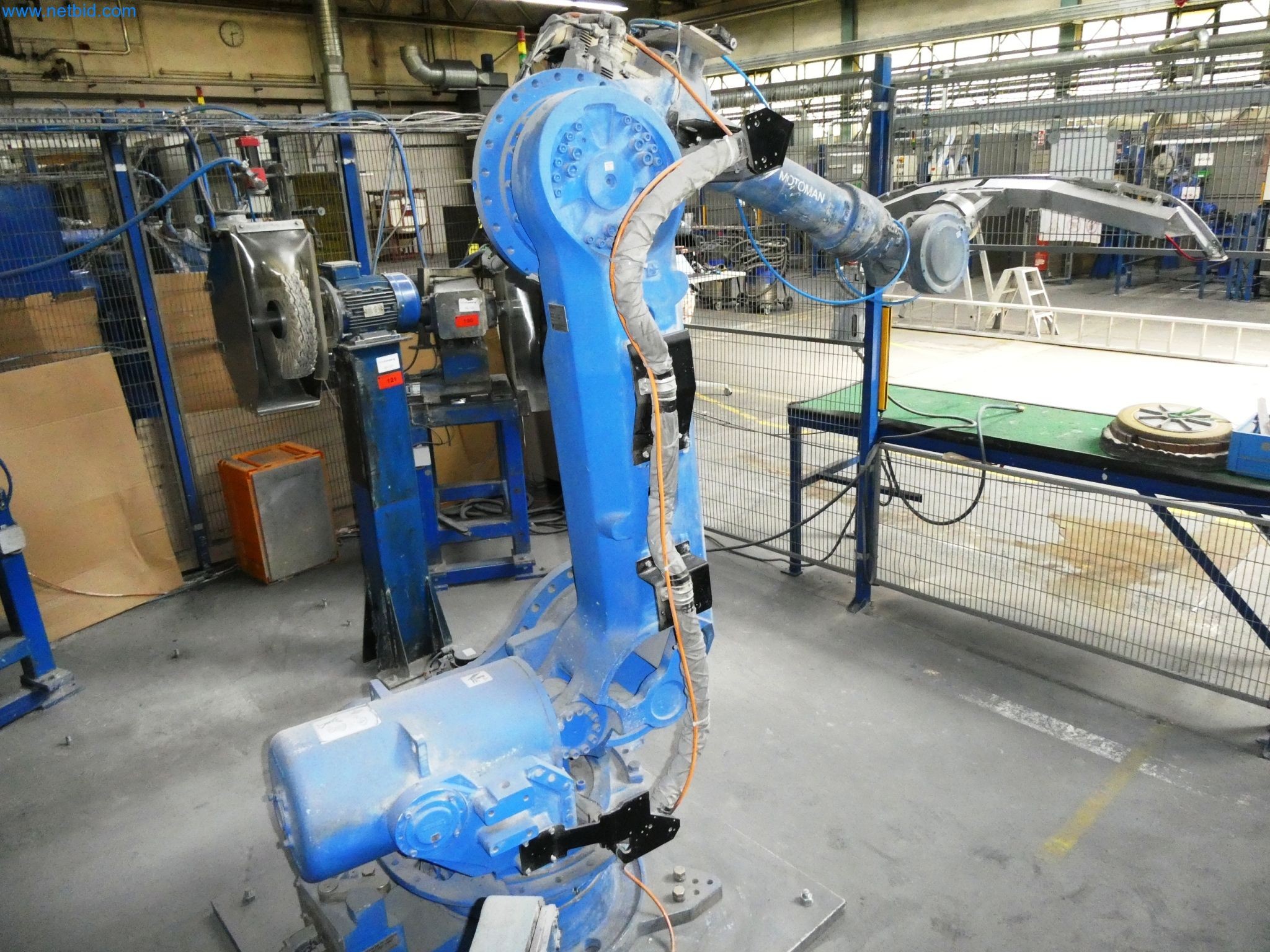 Maszyny z sektora technologii powierzchni-2