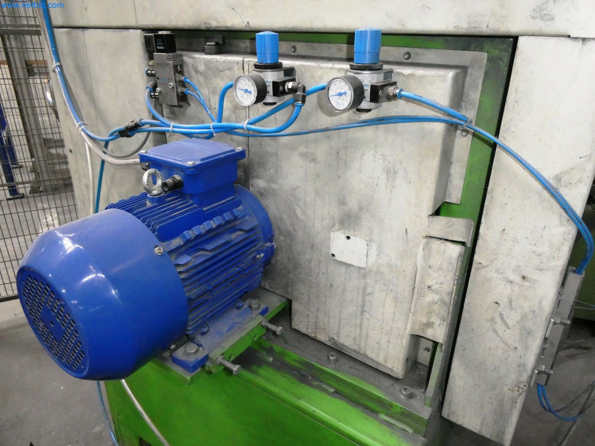 Maszyny z sektora technologii powierzchni-2