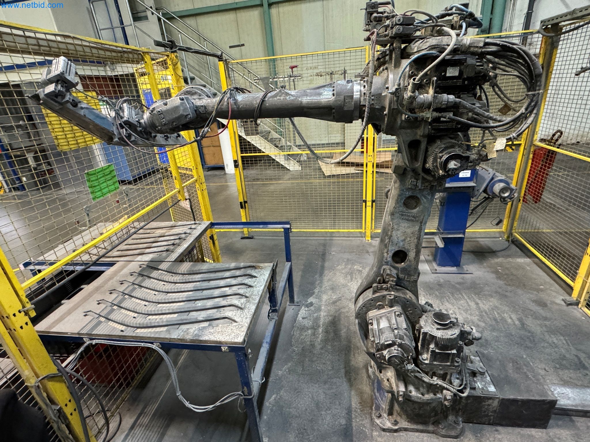 Maszyny z sektora technologii powierzchni-2