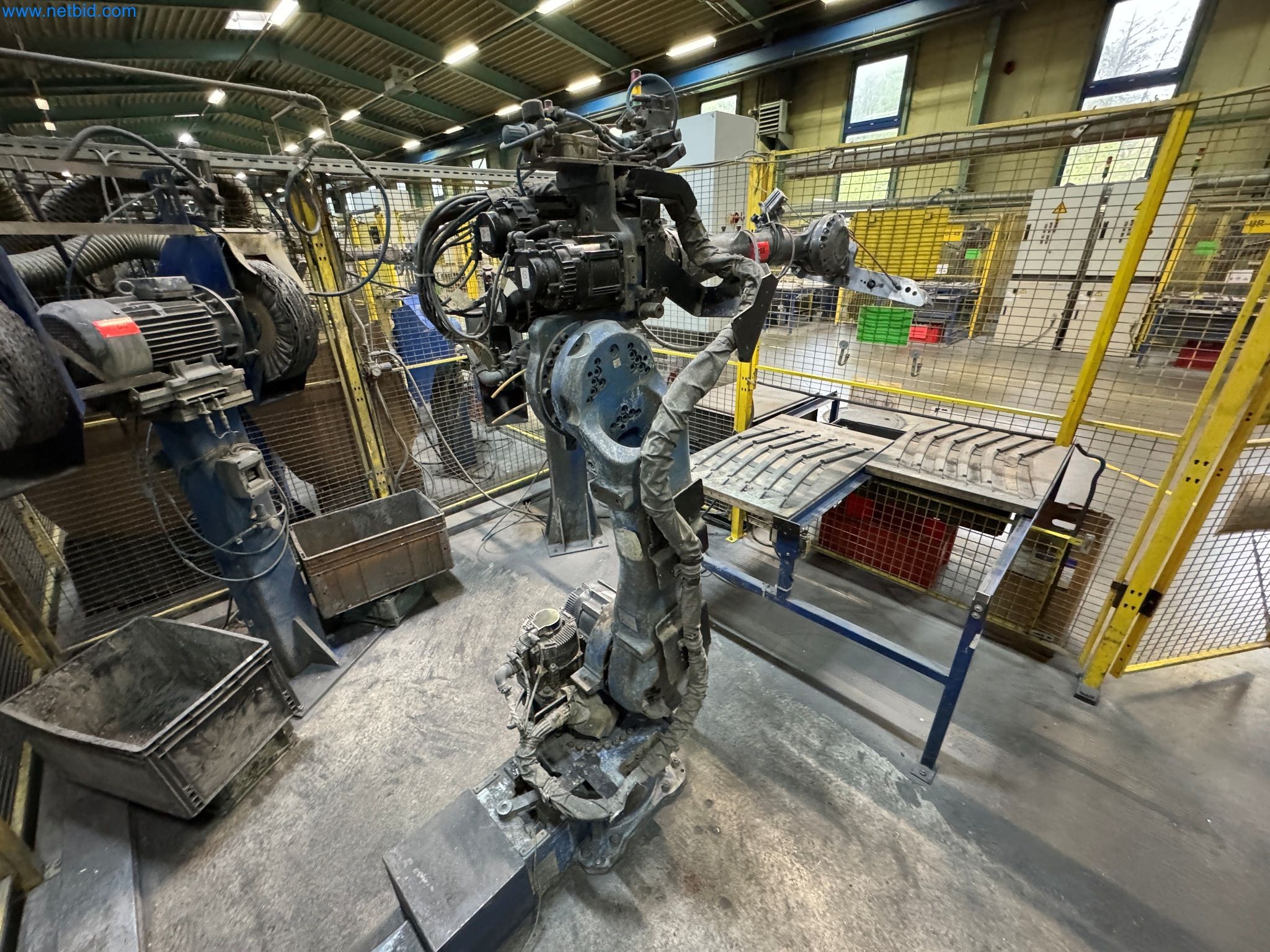 Maszyny z sektora technologii powierzchni-8