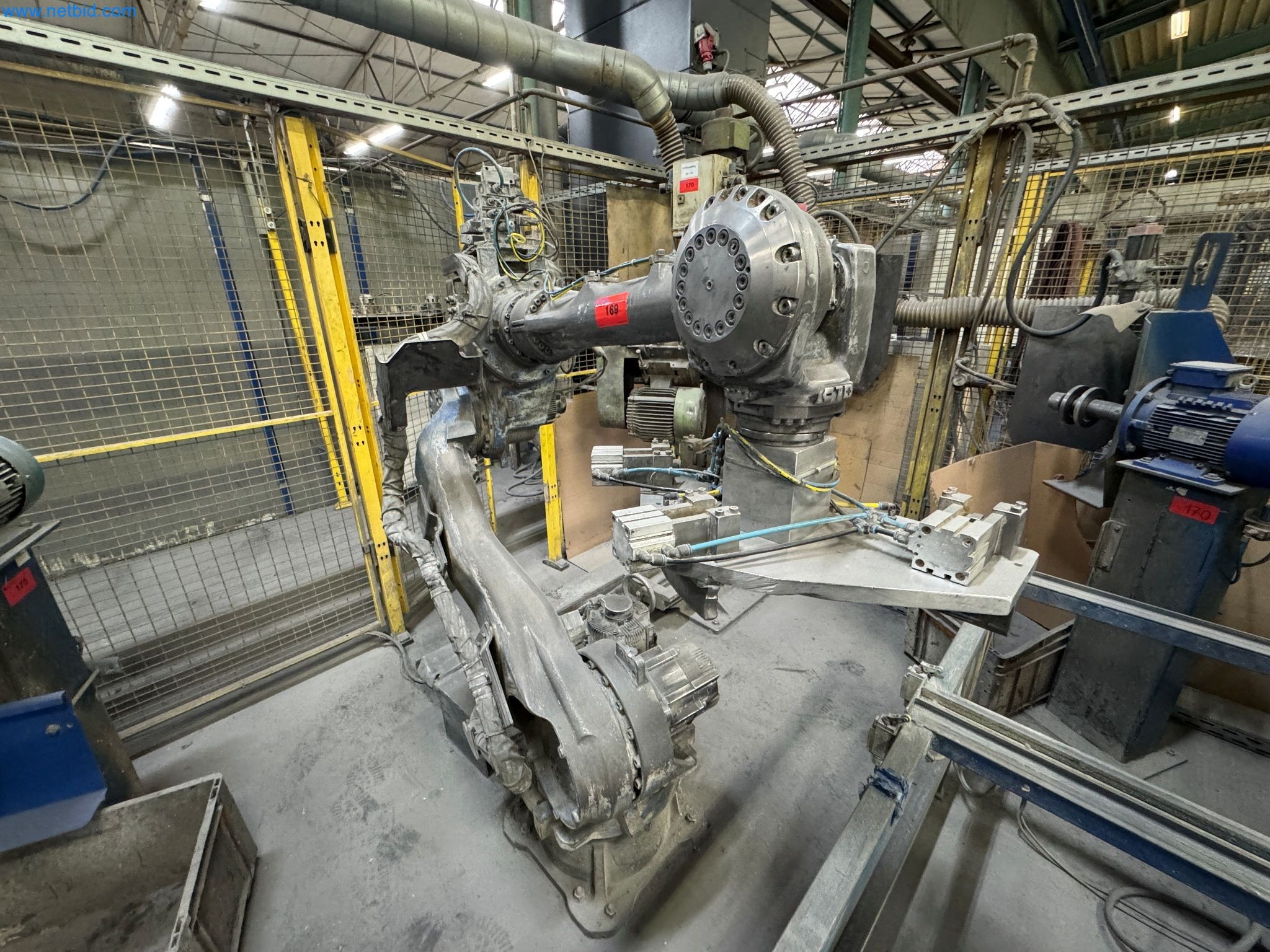 Maszyny z sektora technologii powierzchni-7