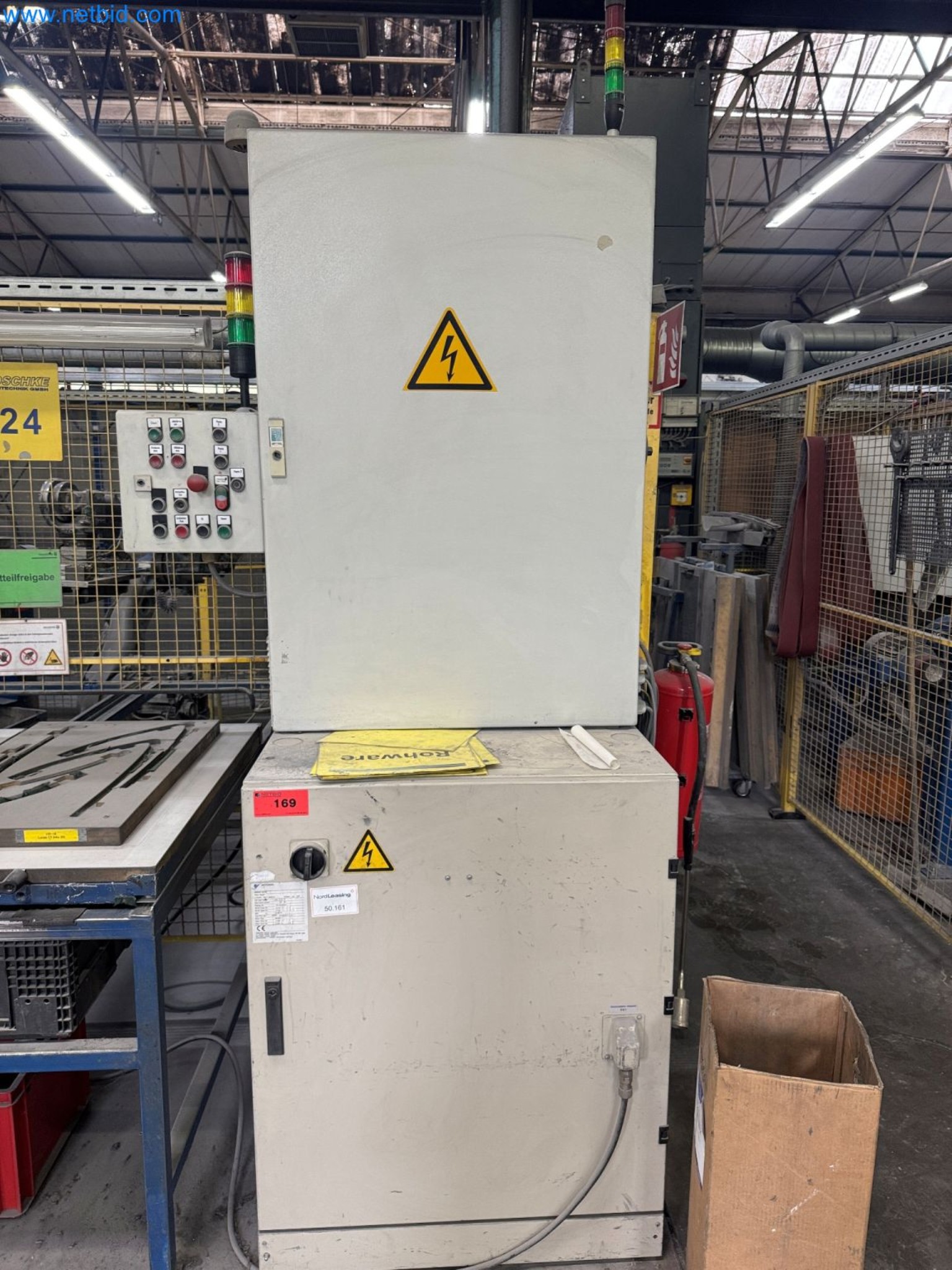 Maszyny z sektora technologii powierzchni-8