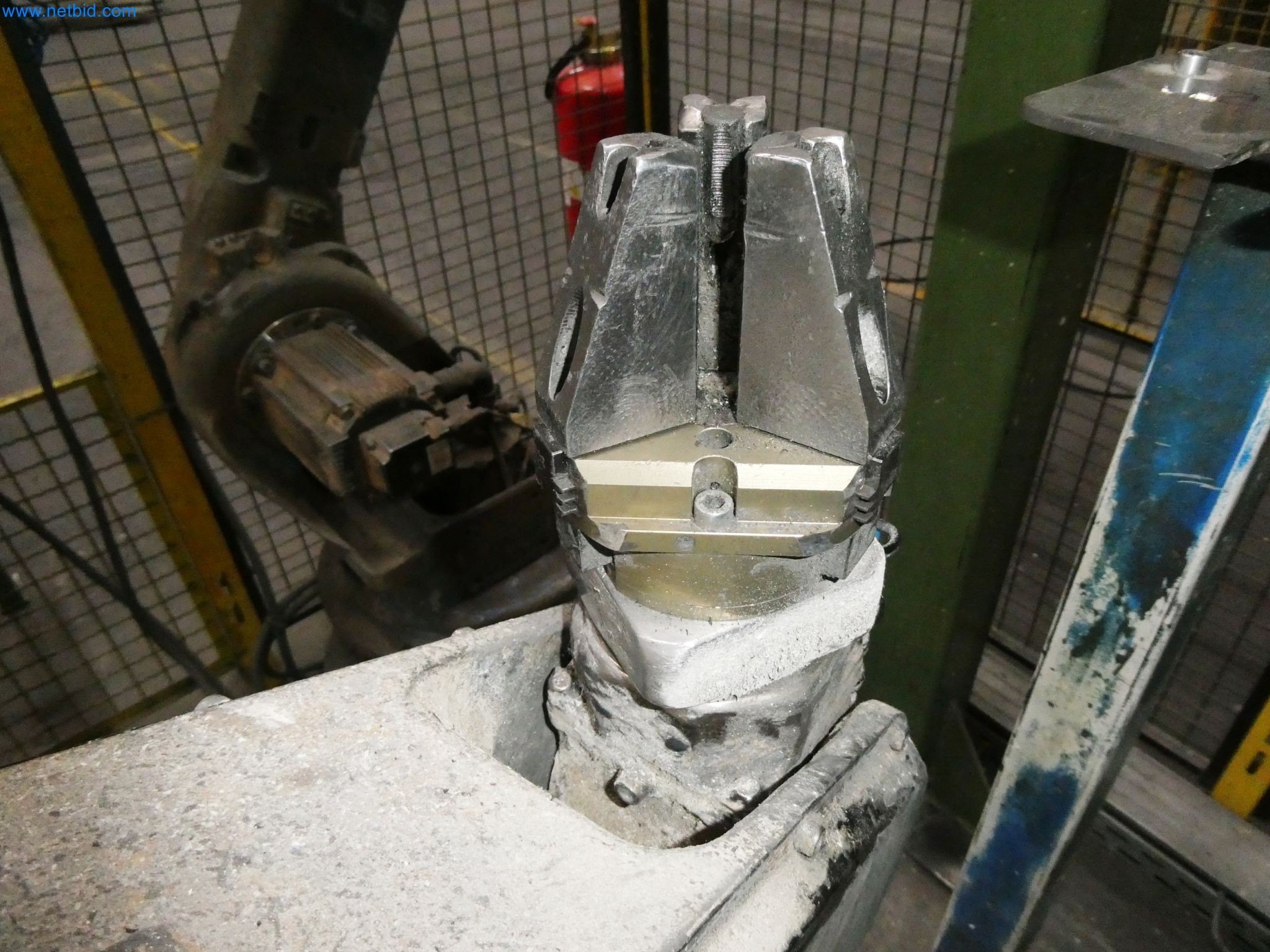 Maszyny z sektora technologii powierzchni-7