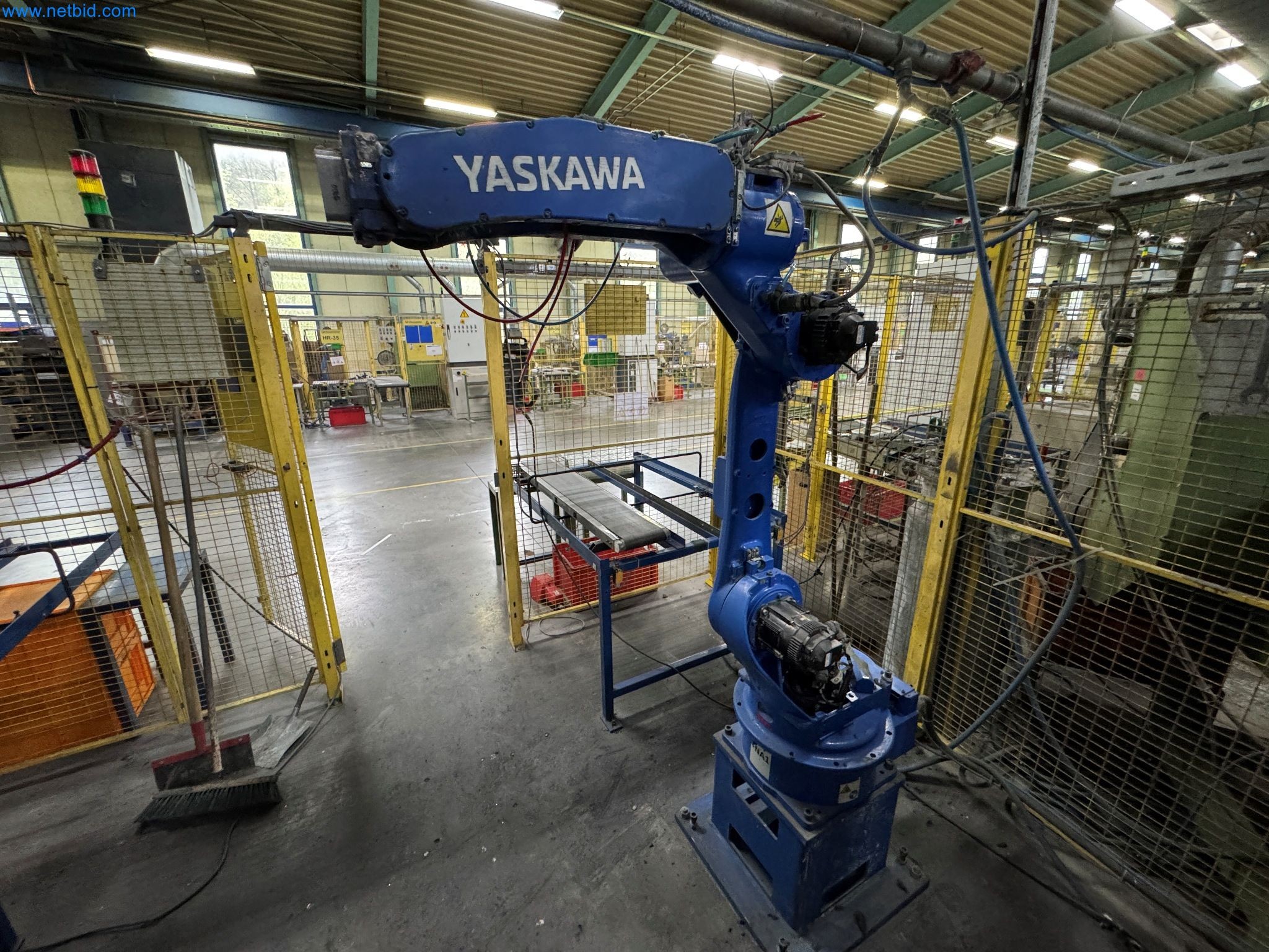 Maszyny z sektora technologii powierzchni-3