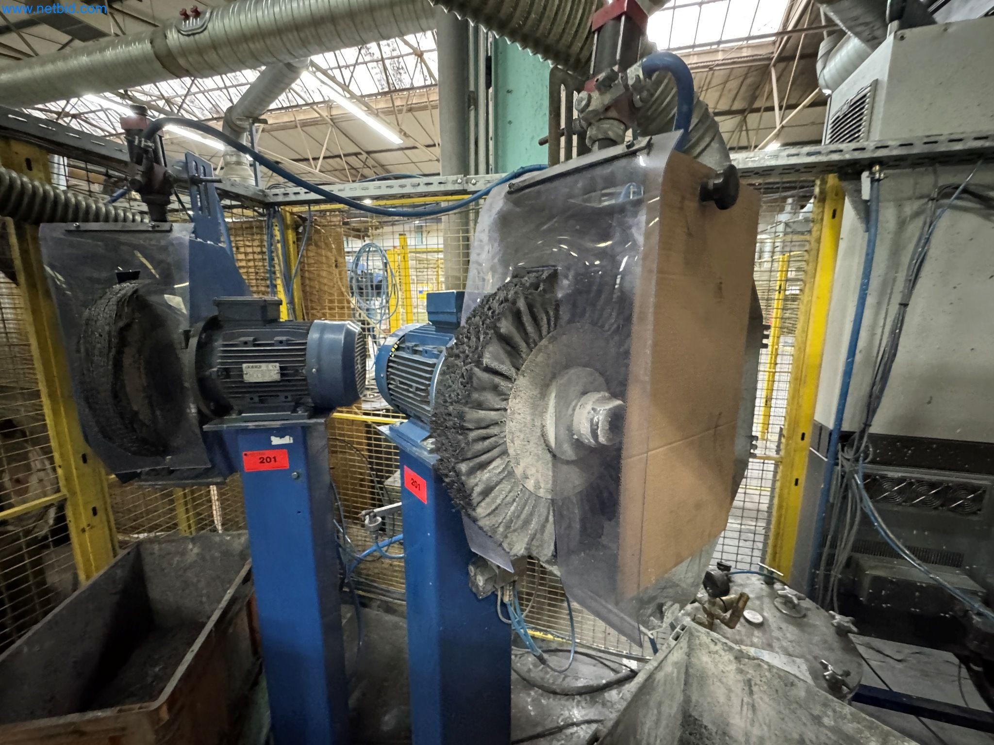 Maszyny z sektora technologii powierzchni-7