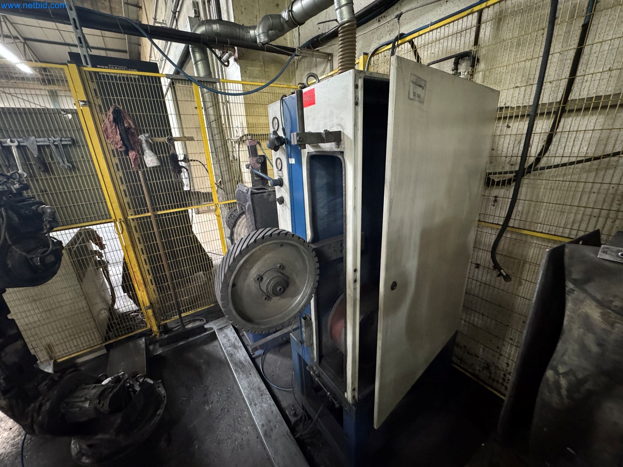 Maszyny z sektora technologii powierzchni-3