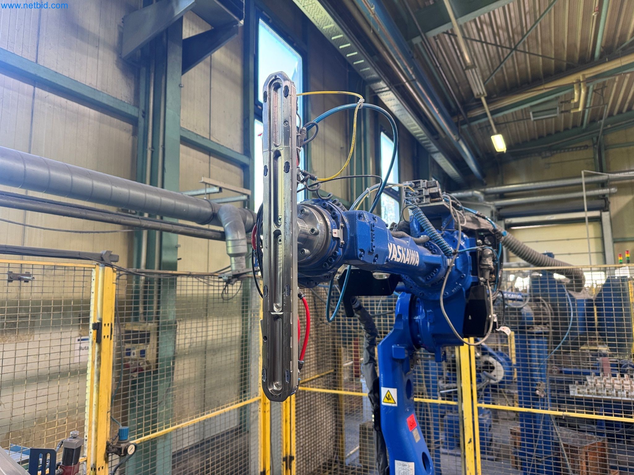 Maszyny z sektora technologii powierzchni-11