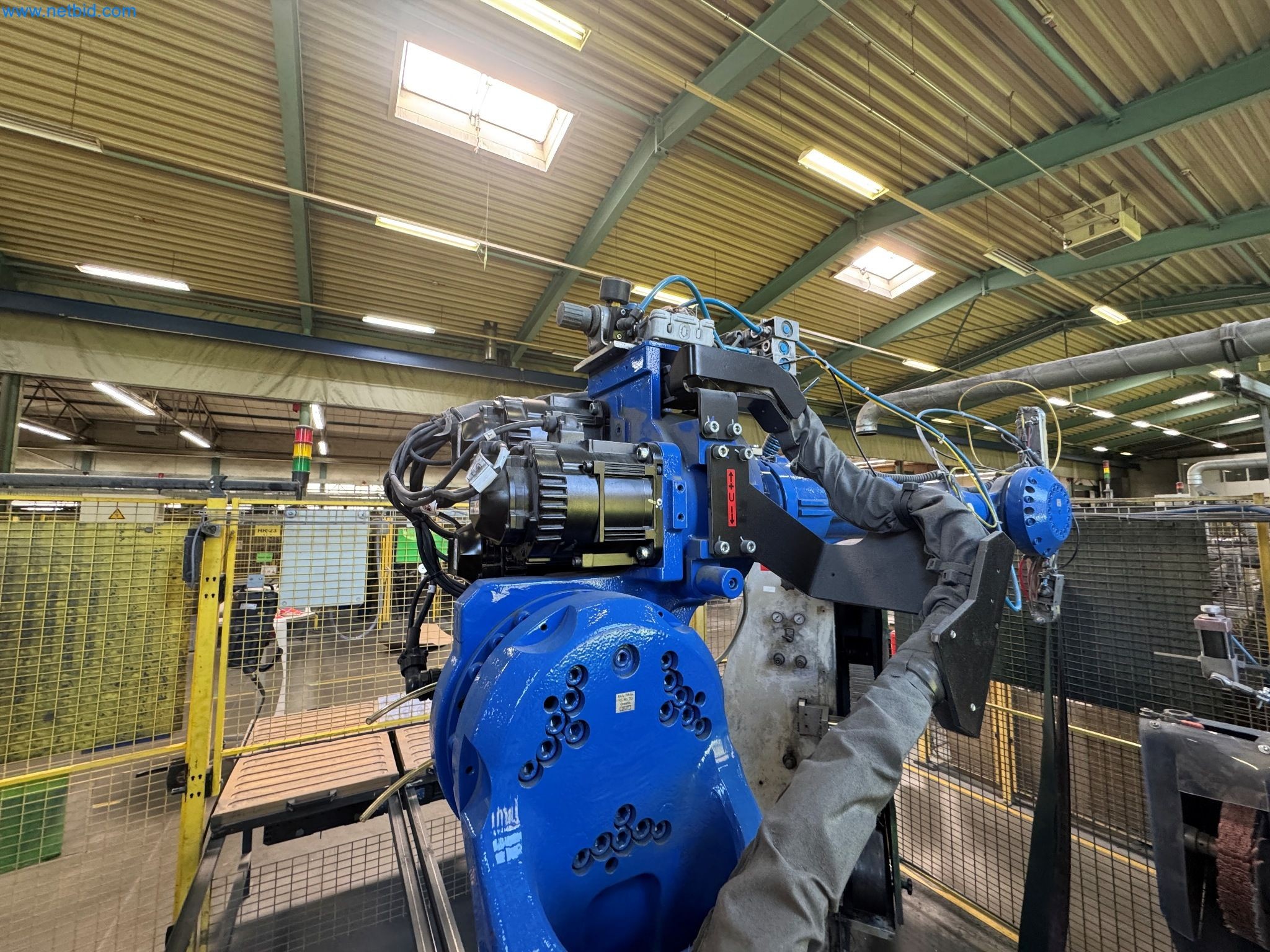 Maszyny z sektora technologii powierzchni-6