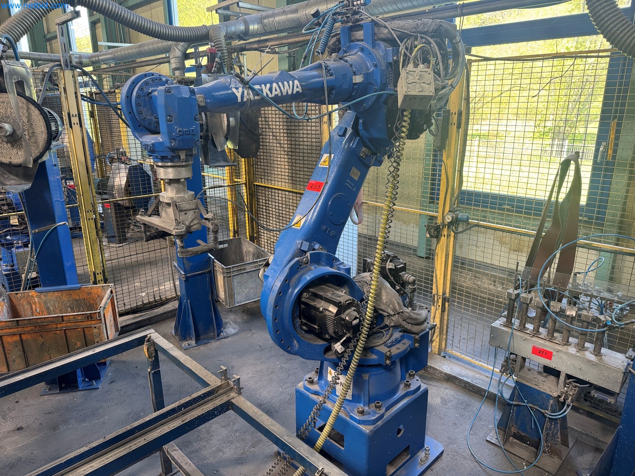 Maszyny z sektora technologii powierzchni-8