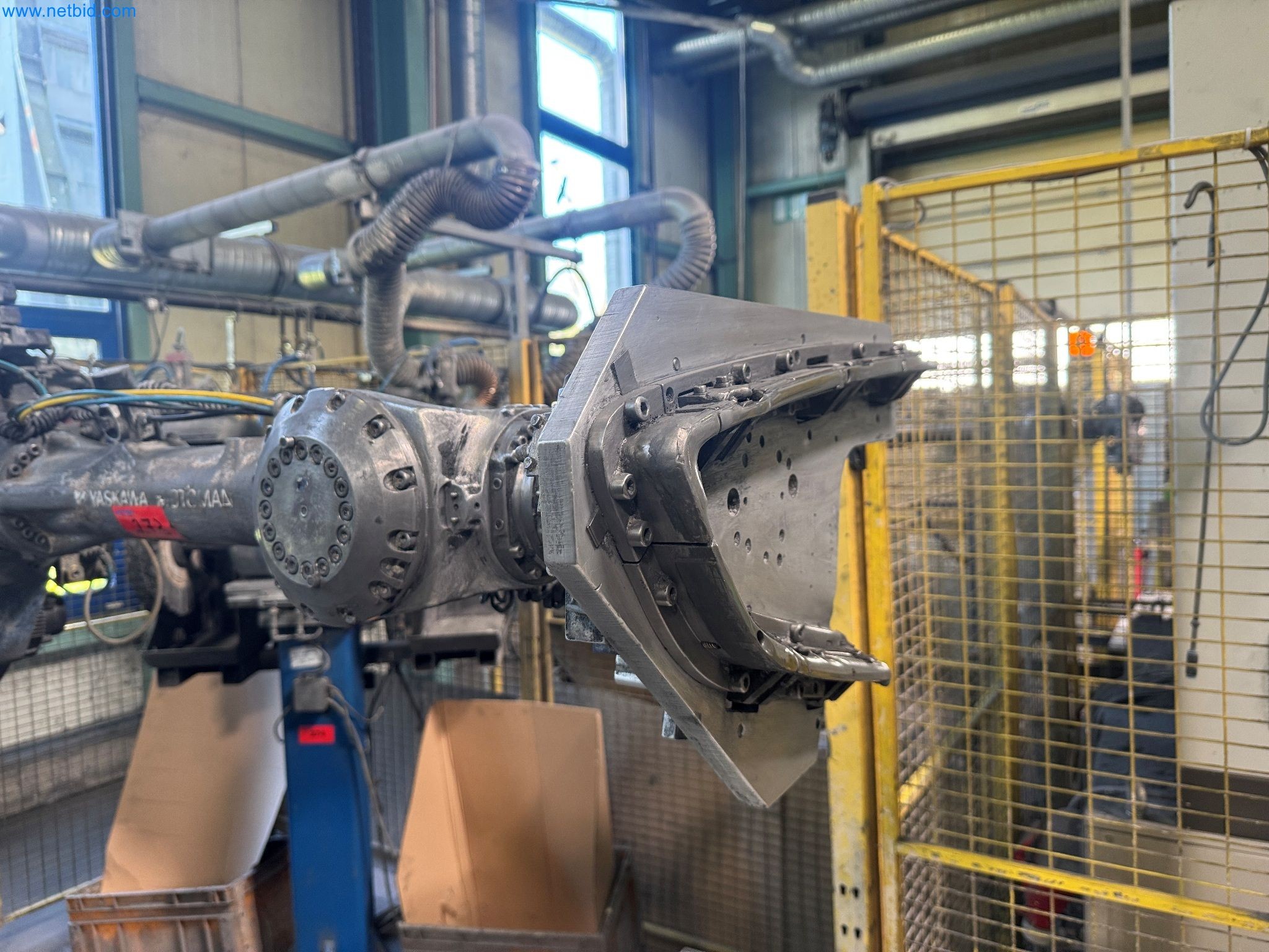 Maszyny z sektora technologii powierzchni-5