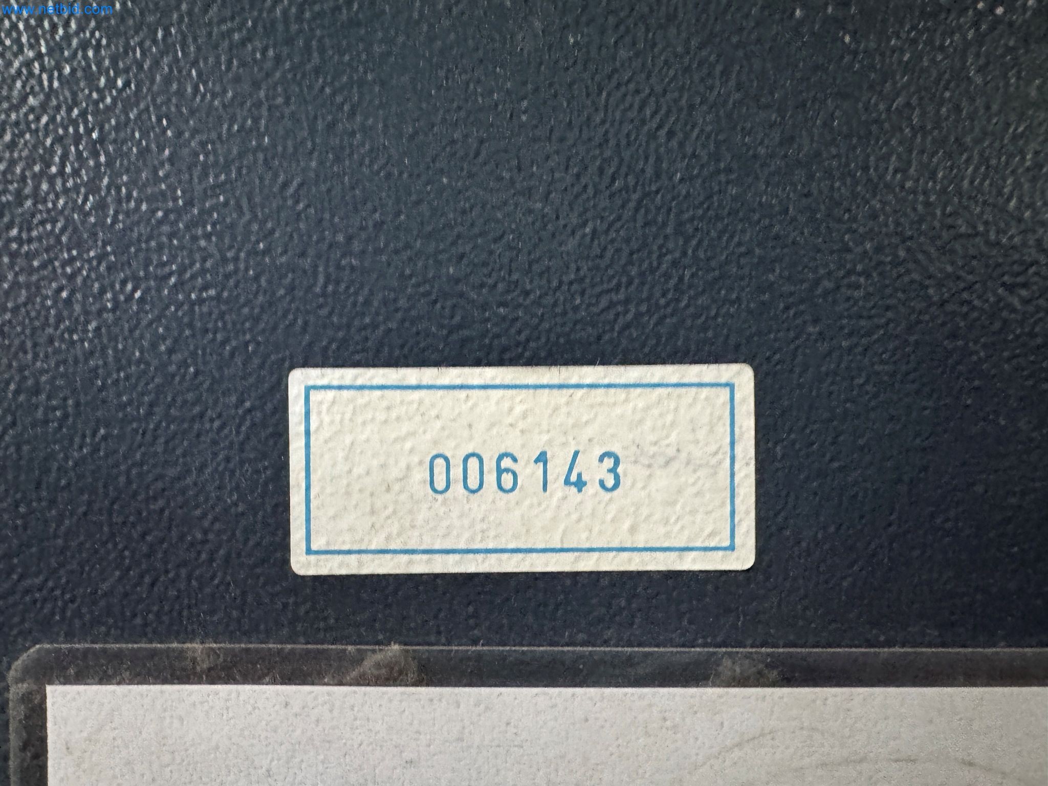 Maszyny z sektora technologii powierzchni-4