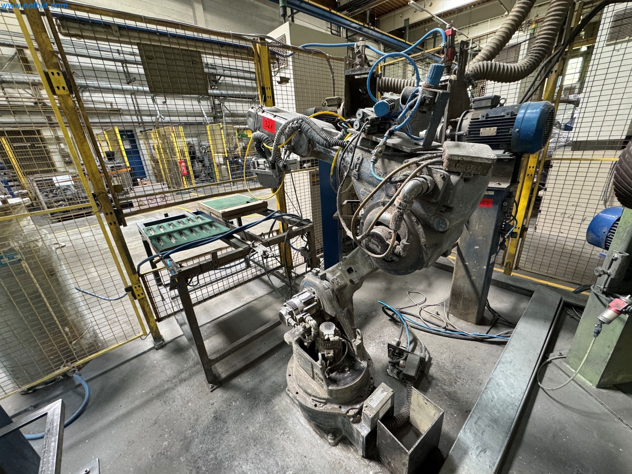 Maszyny z sektora technologii powierzchni-2