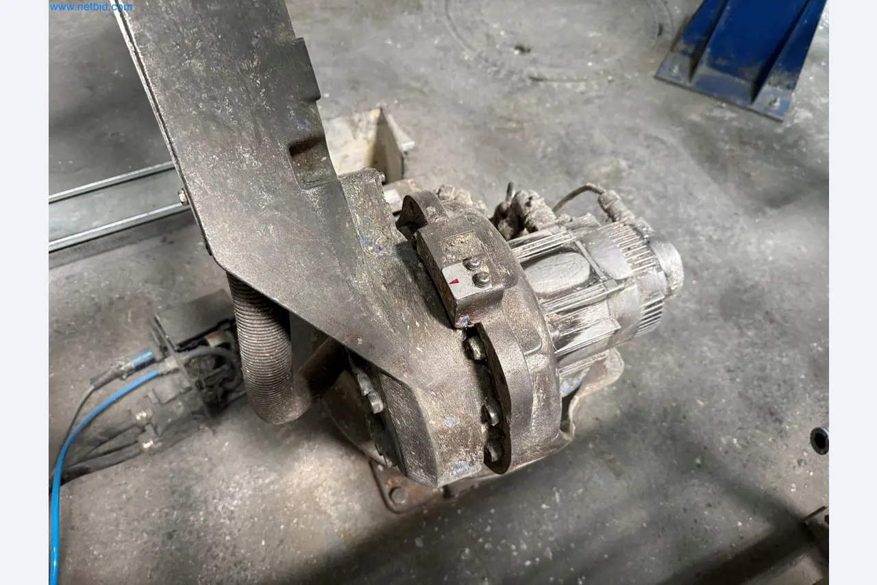 Maszyny z sektora technologii powierzchni-8