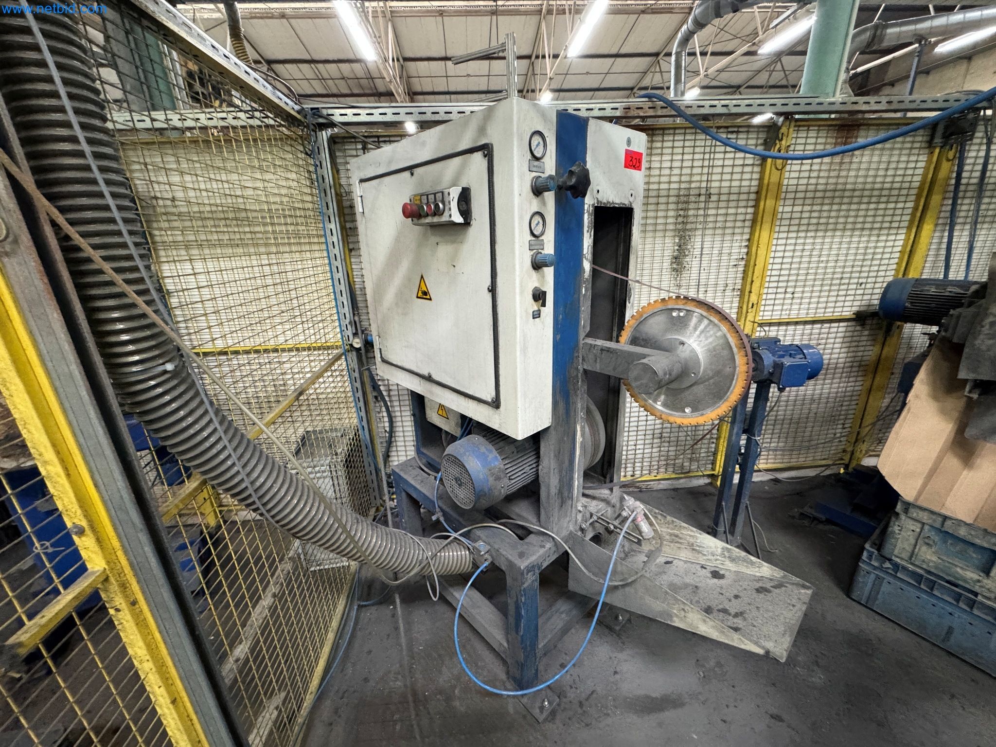 Maszyny z sektora technologii powierzchni-1