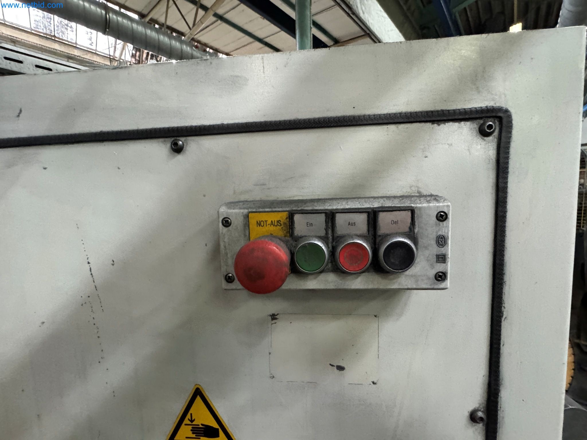 Maszyny z sektora technologii powierzchni-6