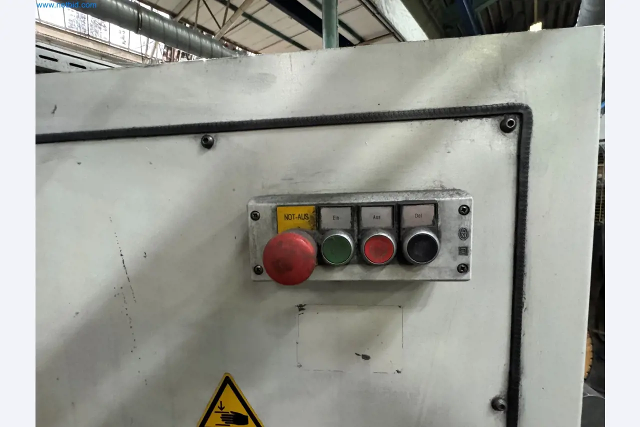 Maszyny z sektora technologii powierzchni-6