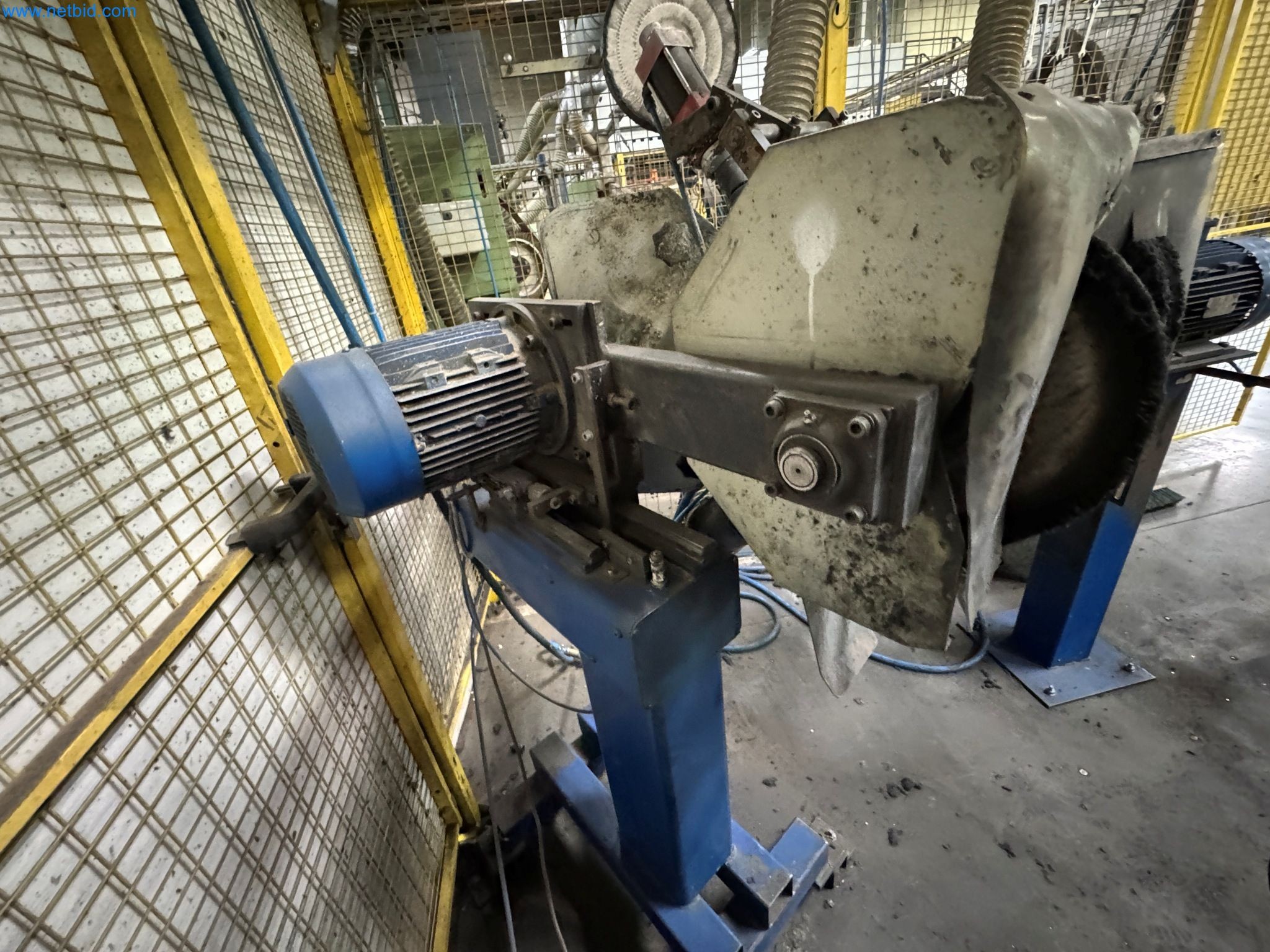 Maszyny z sektora technologii powierzchni-9