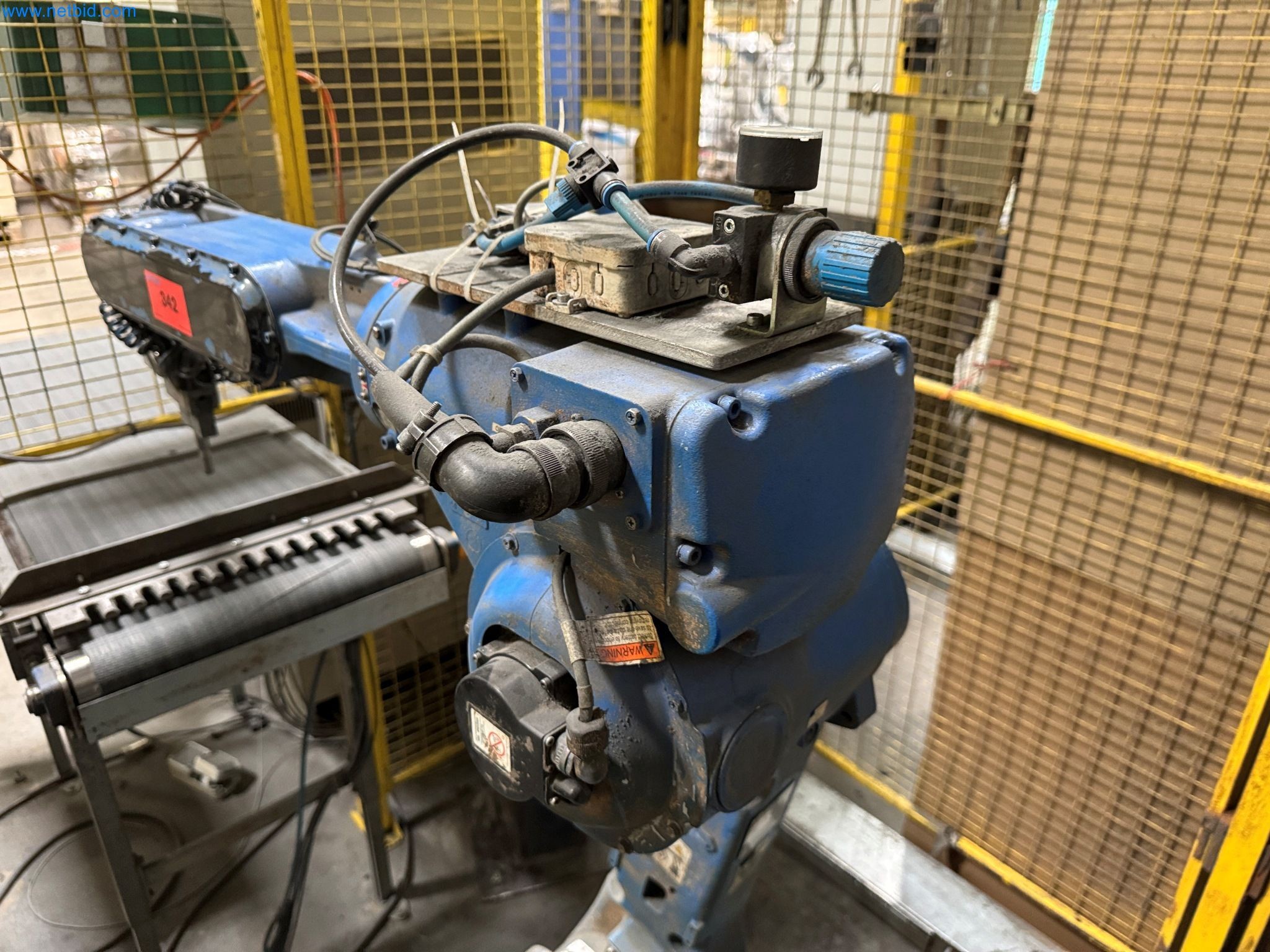 Maszyny z sektora technologii powierzchni-11