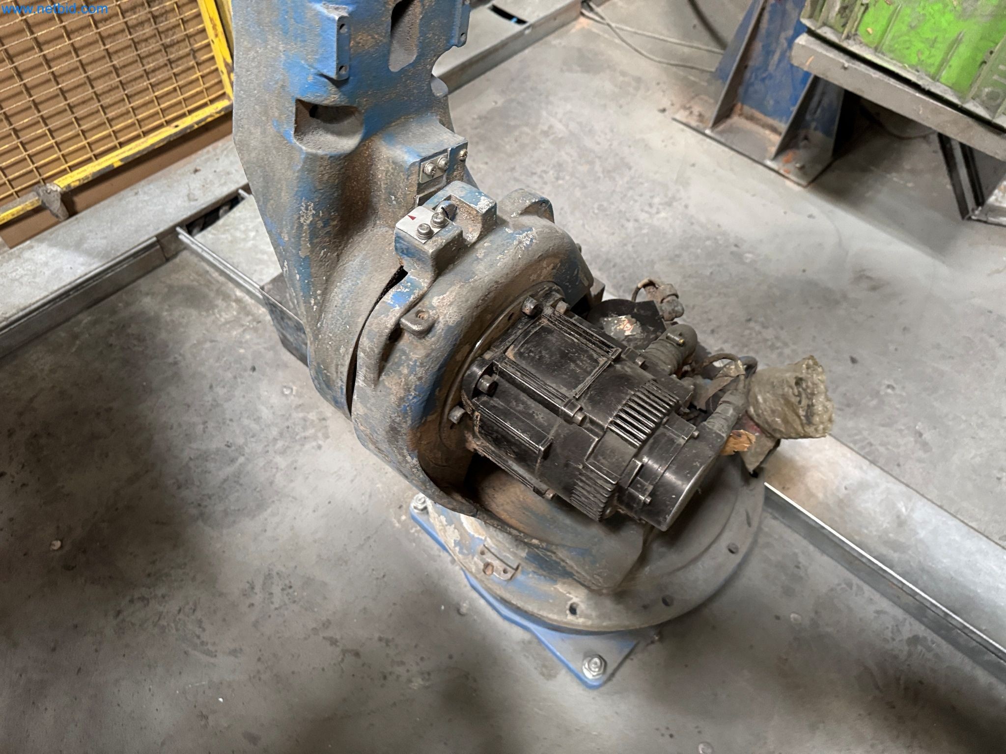 Maszyny z sektora technologii powierzchni-7