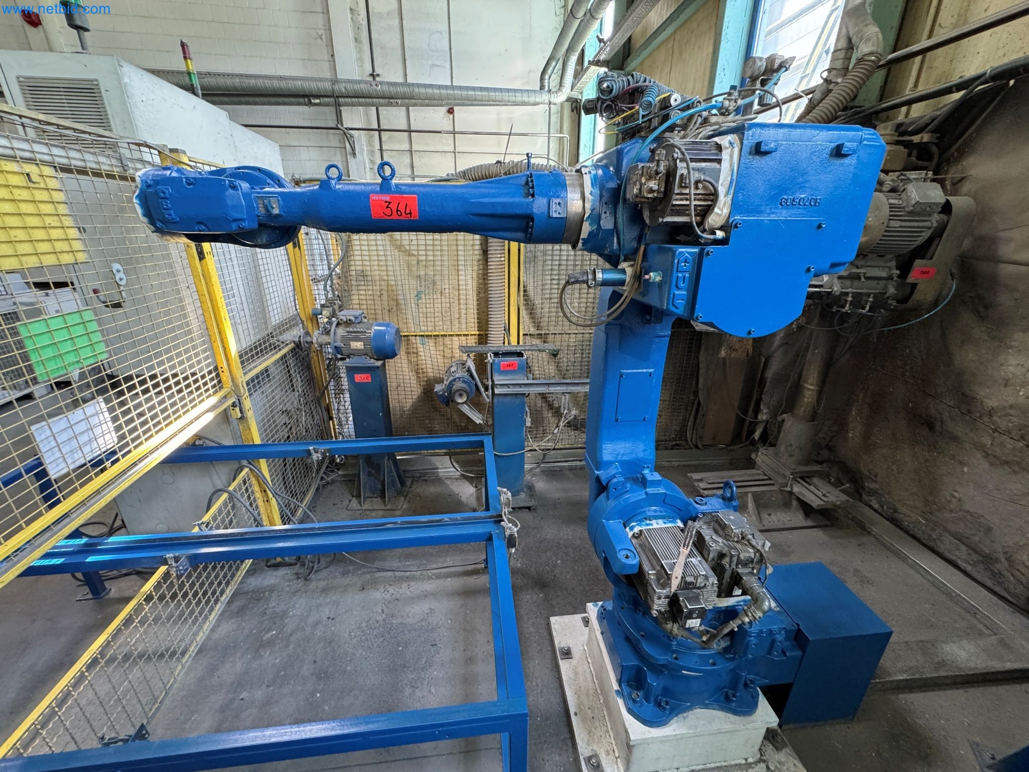 Maszyny z sektora technologii powierzchni-1