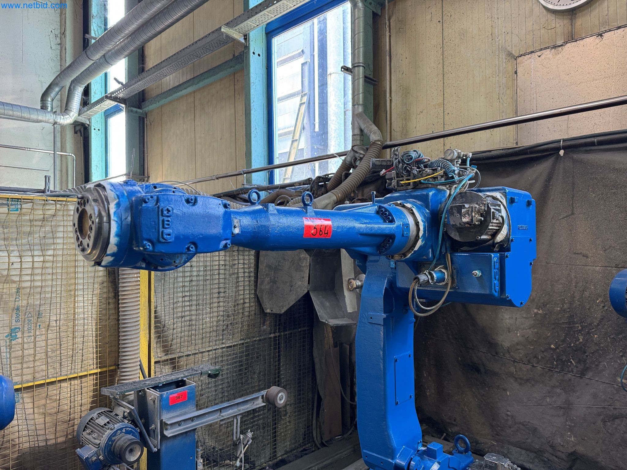 Maszyny z sektora technologii powierzchni-6