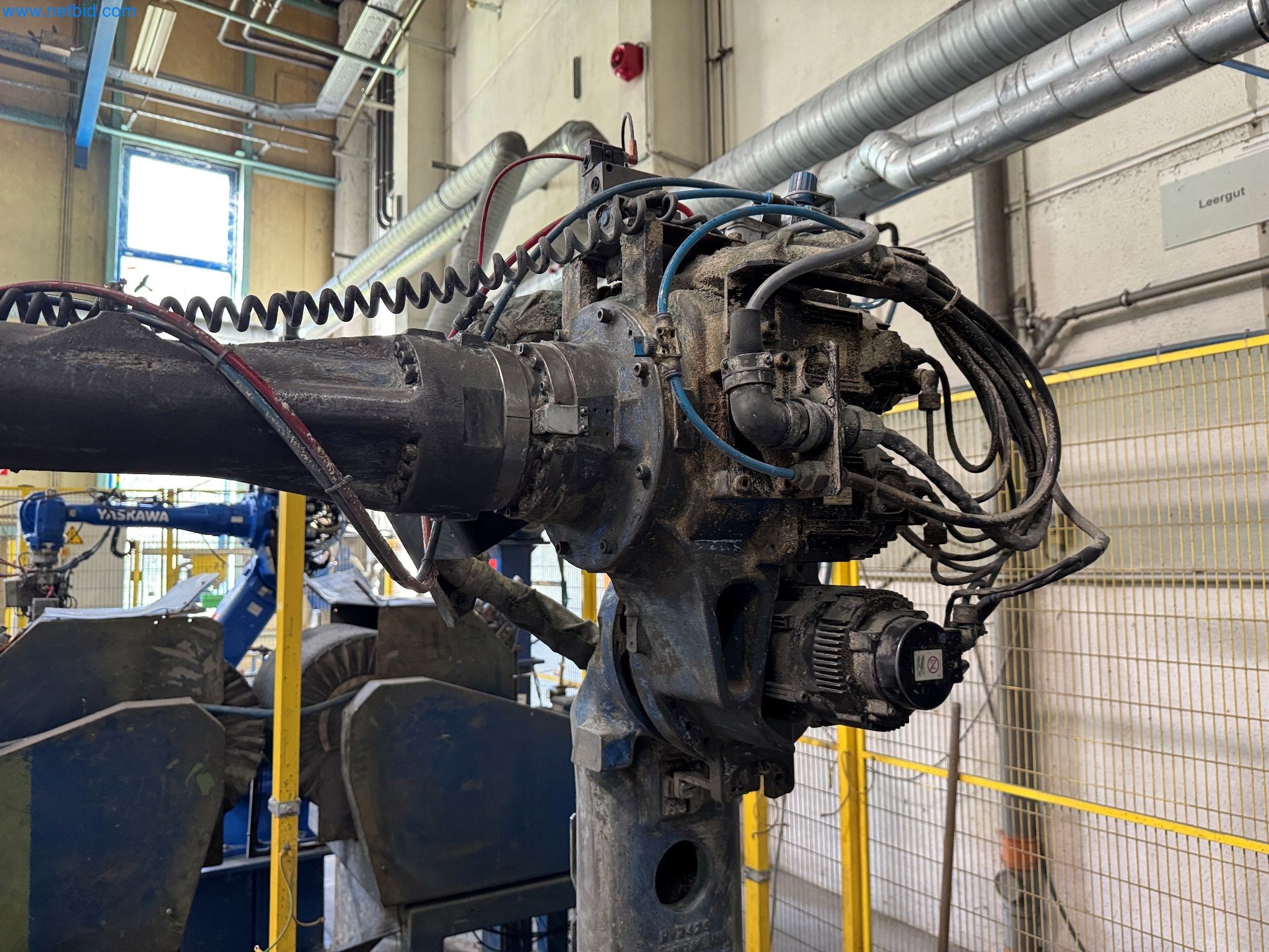 Maszyny z sektora technologii powierzchni-10