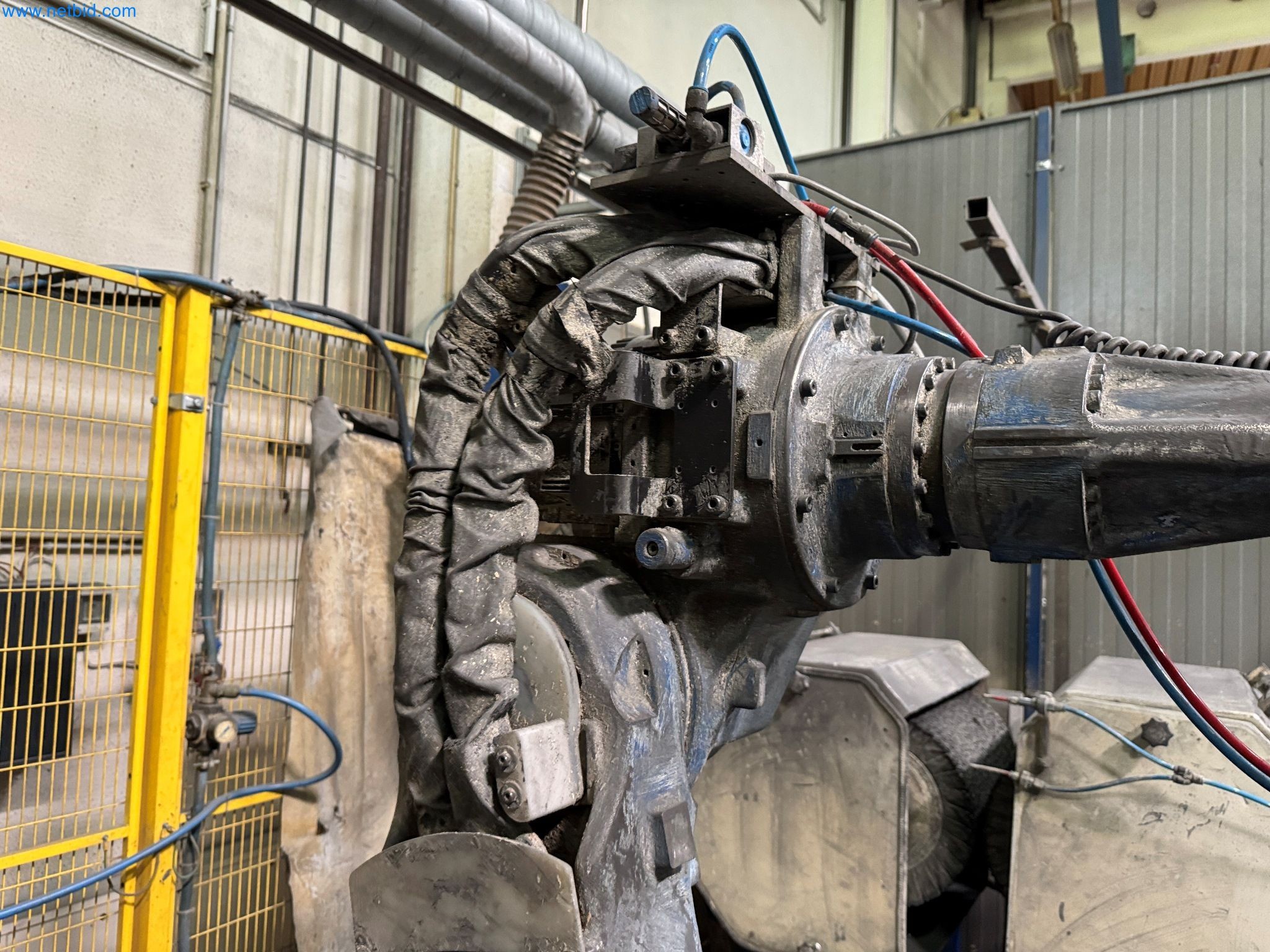 Maszyny z sektora technologii powierzchni-10