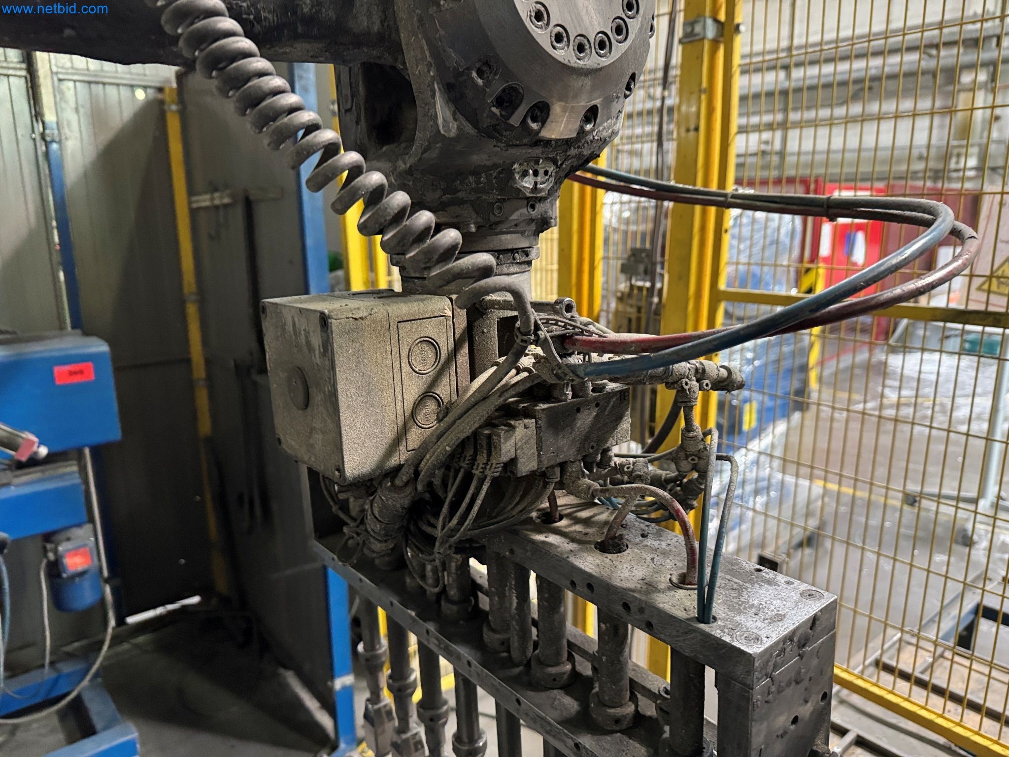 Maszyny z sektora technologii powierzchni-5