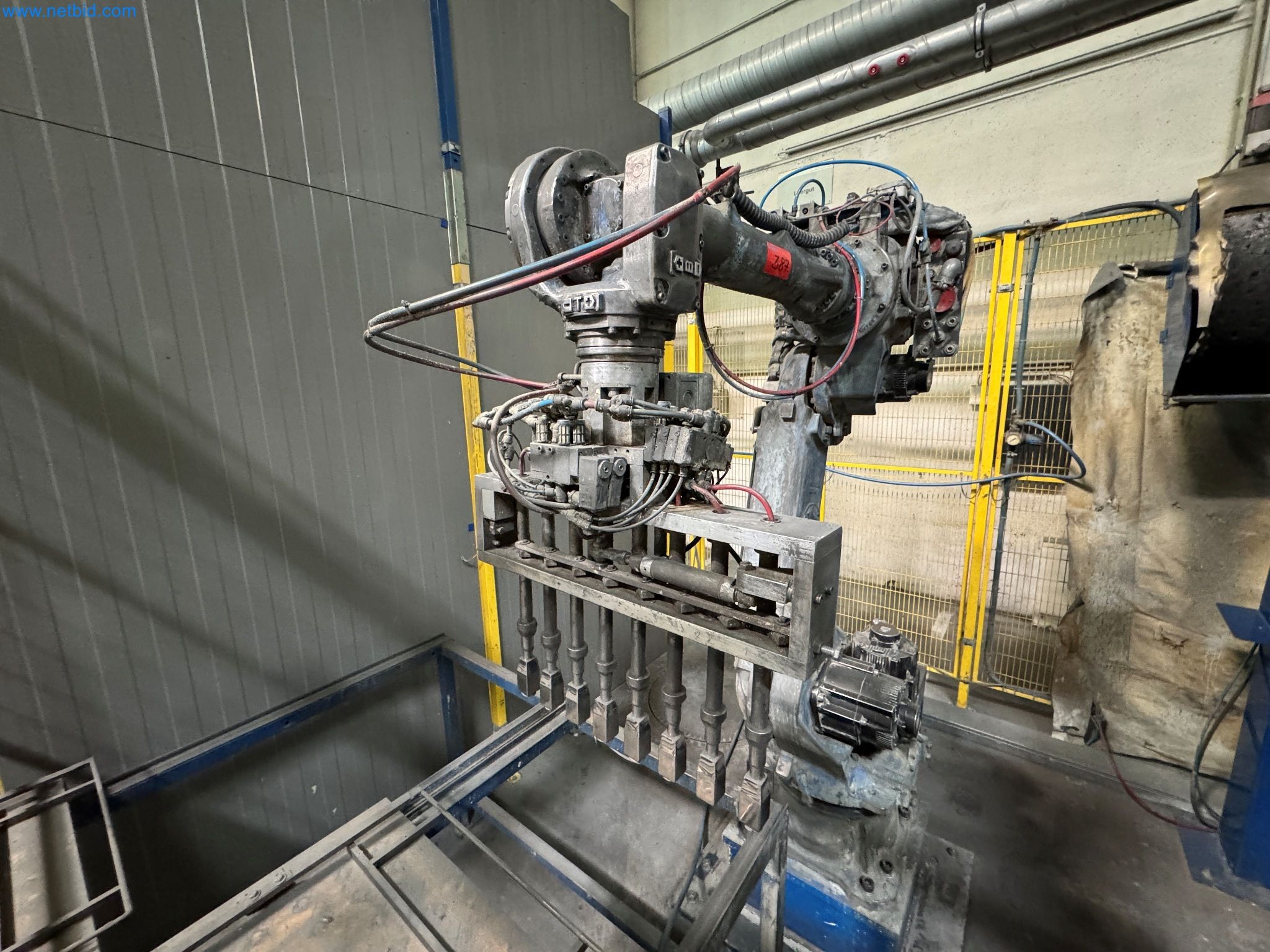 Maszyny z sektora technologii powierzchni-9