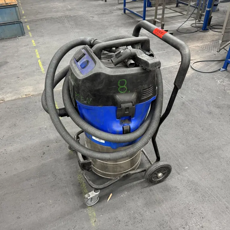 Industrial vacuum cleaner Nilfisk Attix 75-11