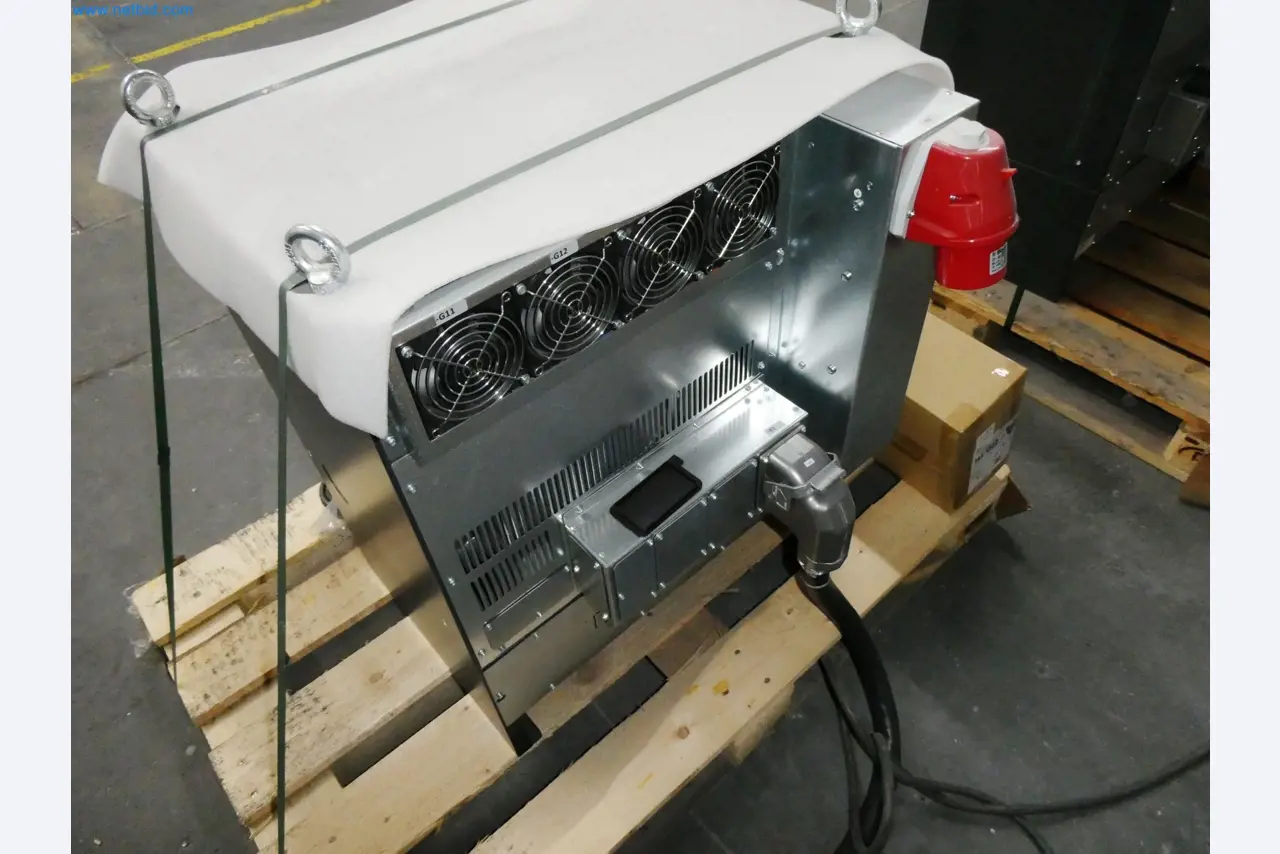 Maszyny z sektora technologii powierzchni-12