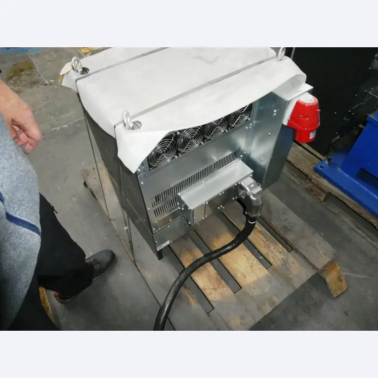 Maszyny z sektora technologii powierzchni-11