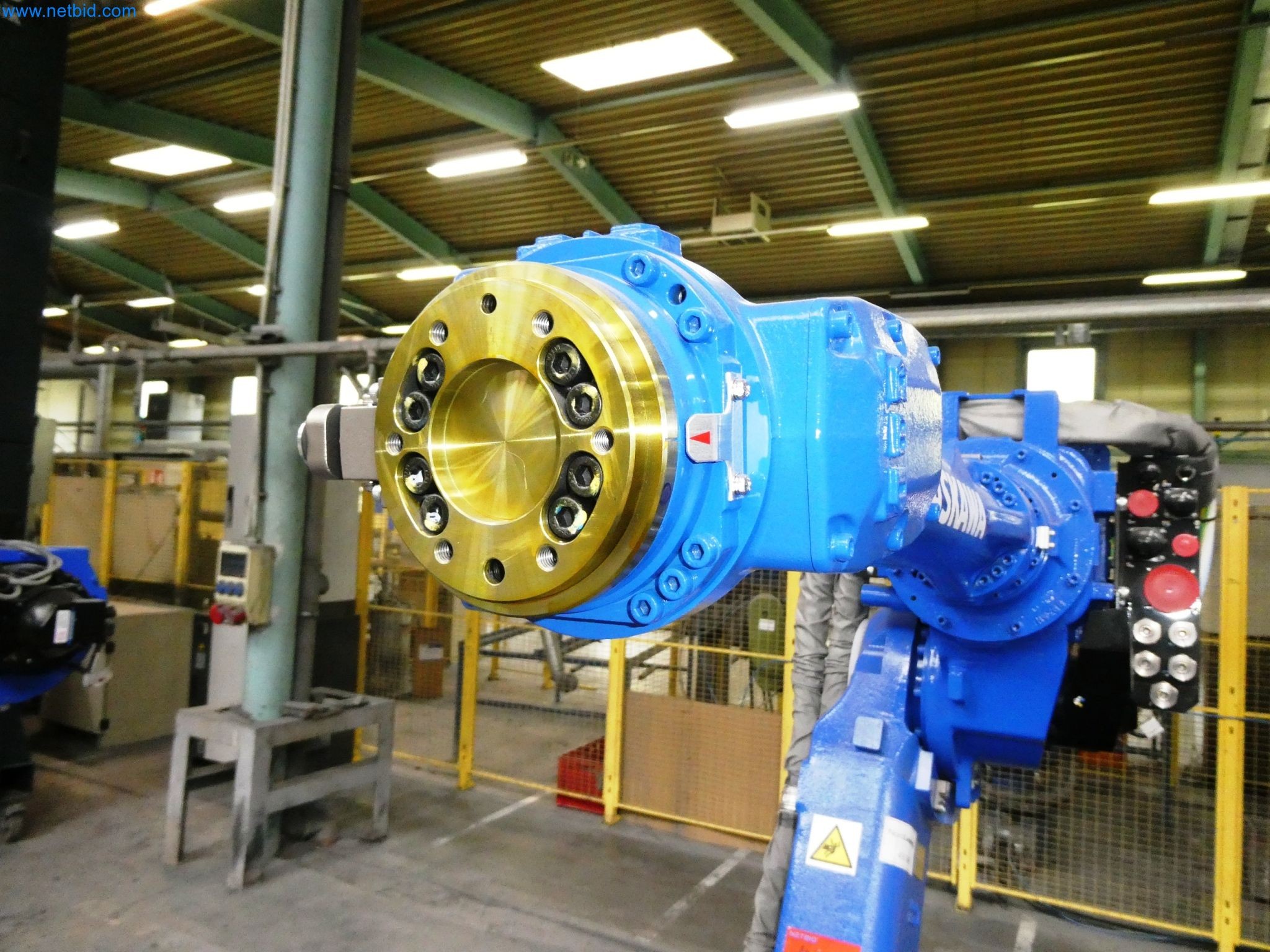 Maszyny z sektora technologii powierzchni-6