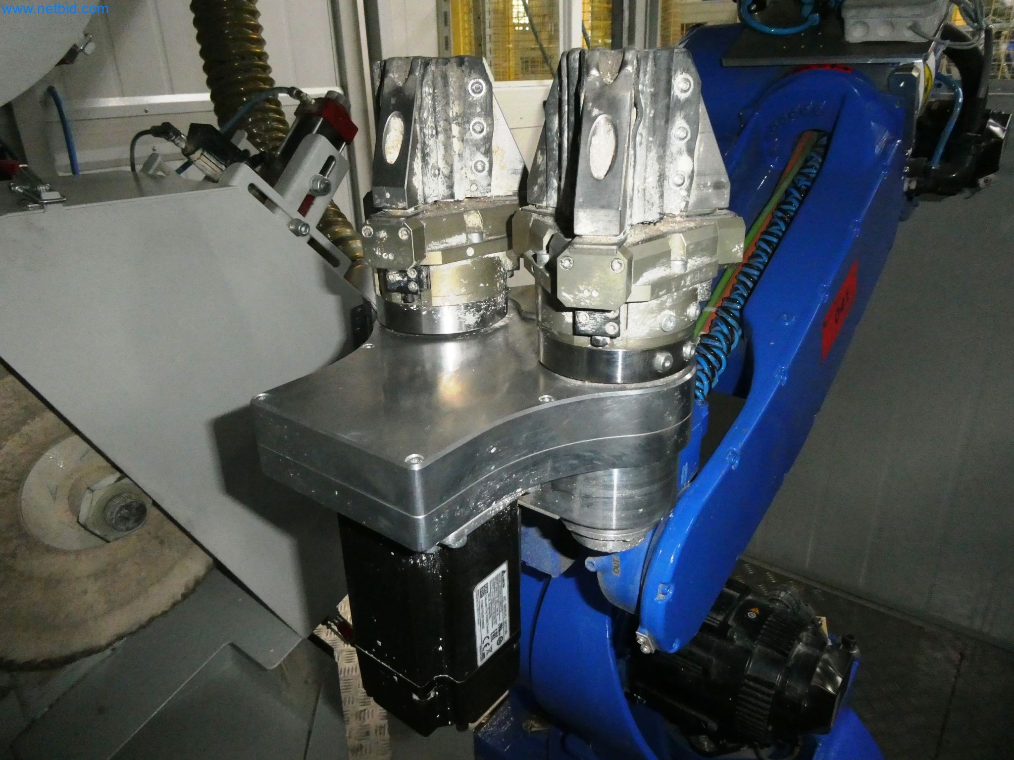 Maszyny z sektora technologii powierzchni-5