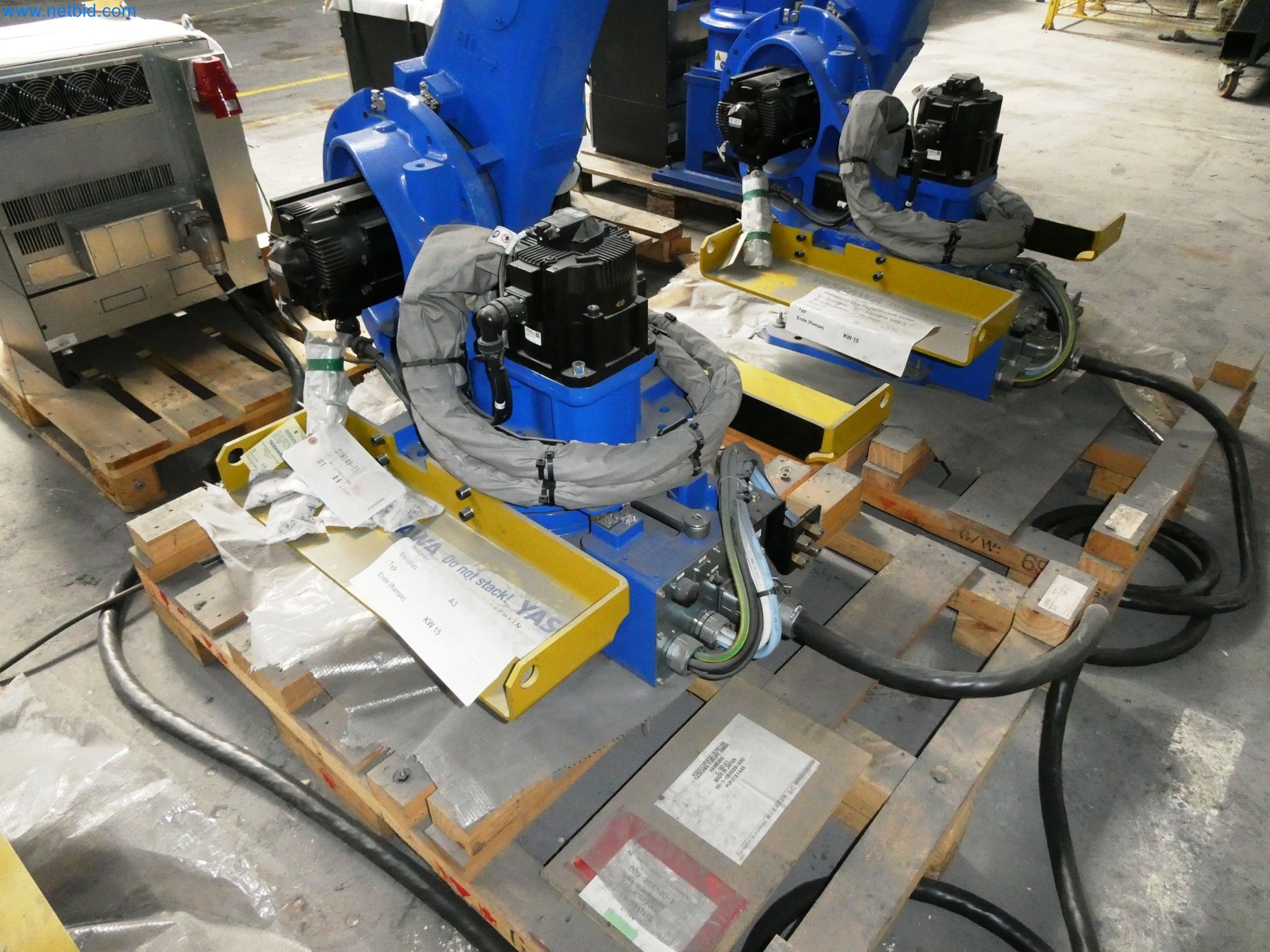 Maszyny z sektora technologii powierzchni-3