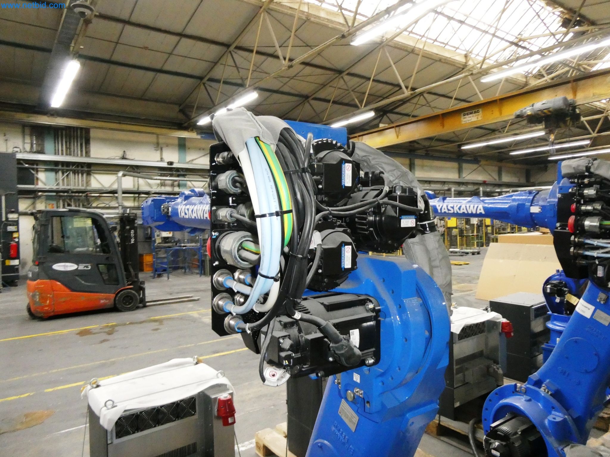 Maszyny z sektora technologii powierzchni-5