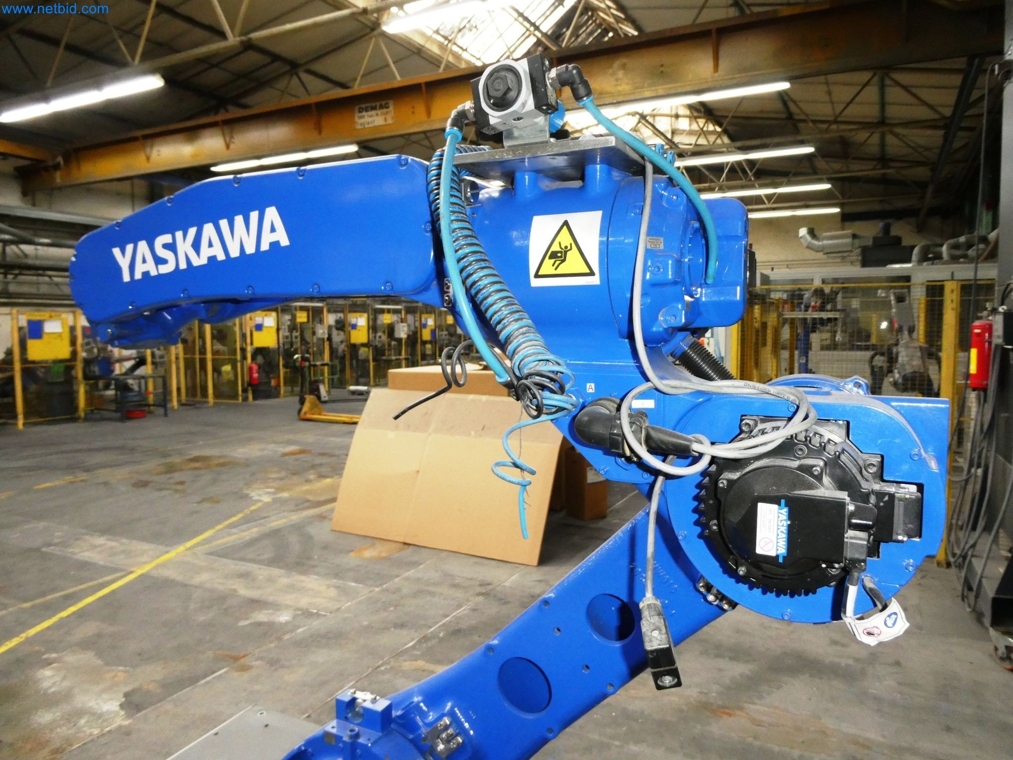 Maszyny z sektora technologii powierzchni-3