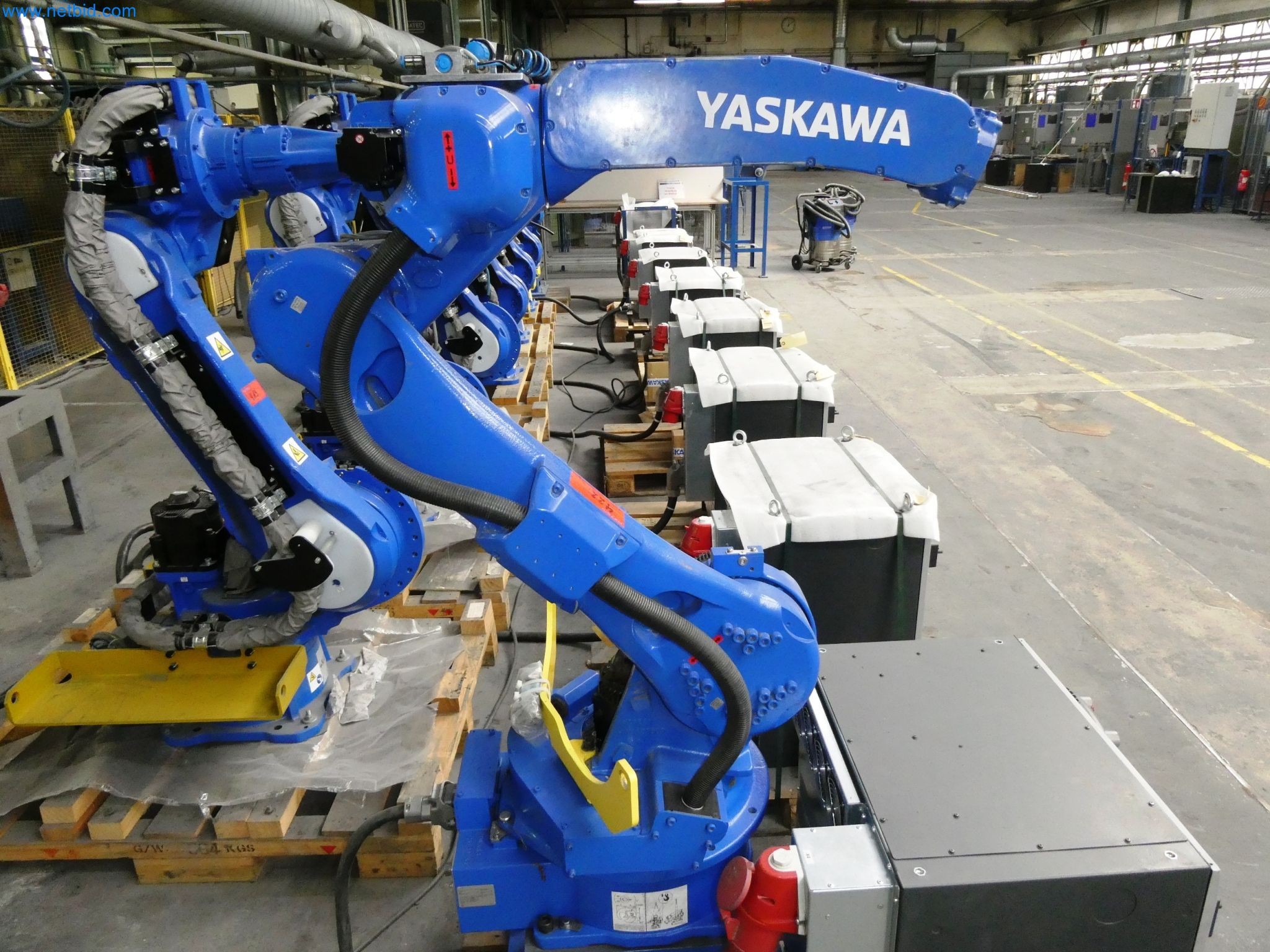 Maszyny z sektora technologii powierzchni-4