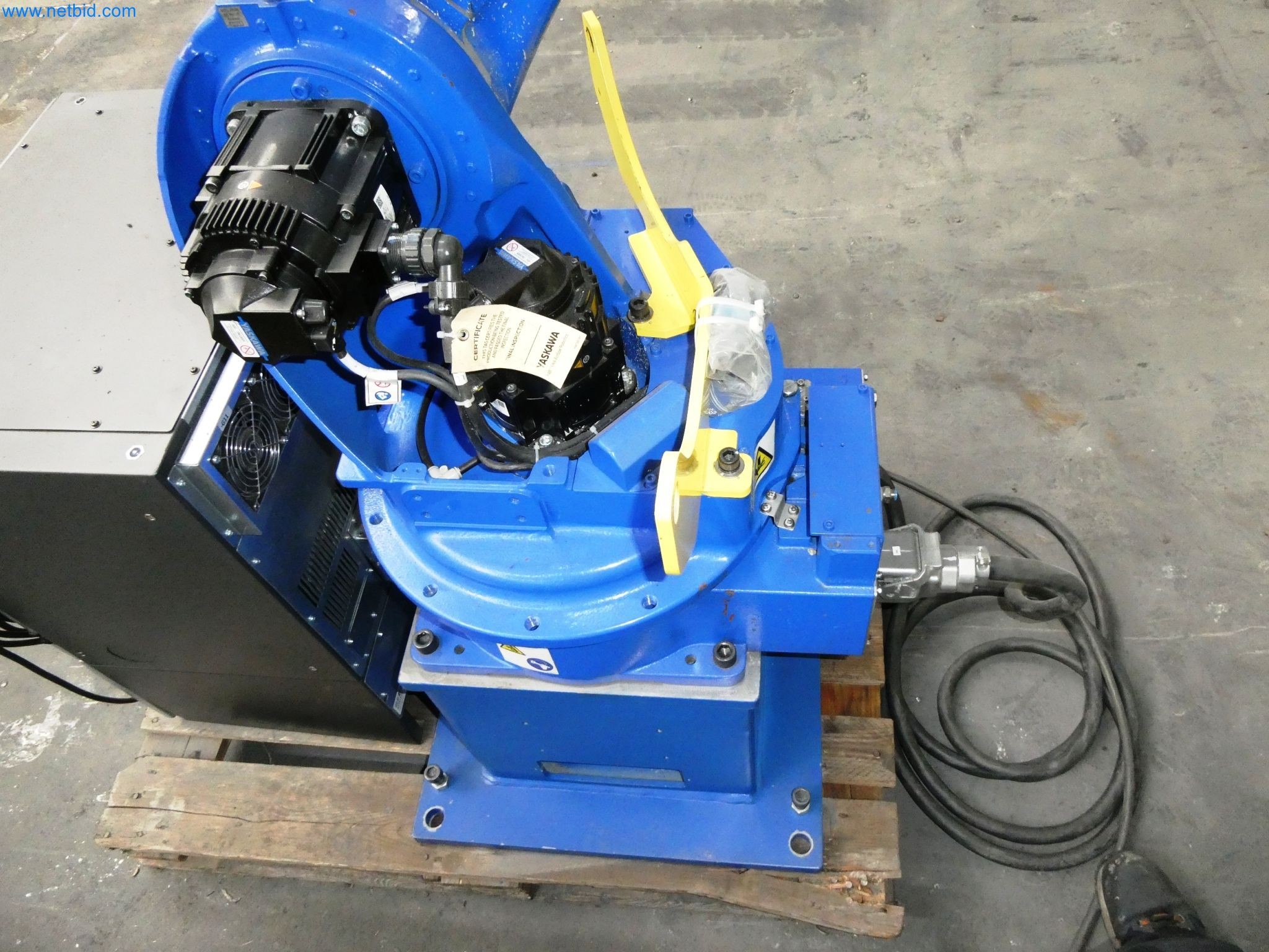 Maszyny z sektora technologii powierzchni-5