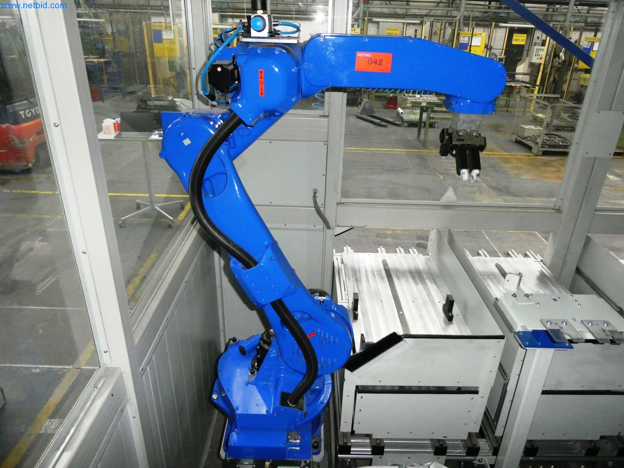 Maszyny z sektora technologii powierzchni-1