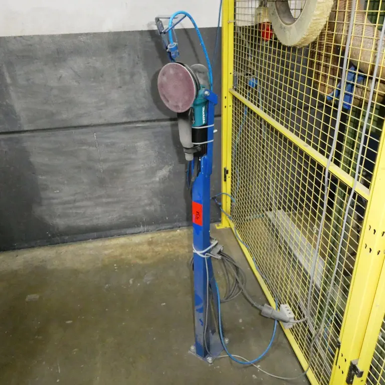 Random orbital sander Makita BO6050