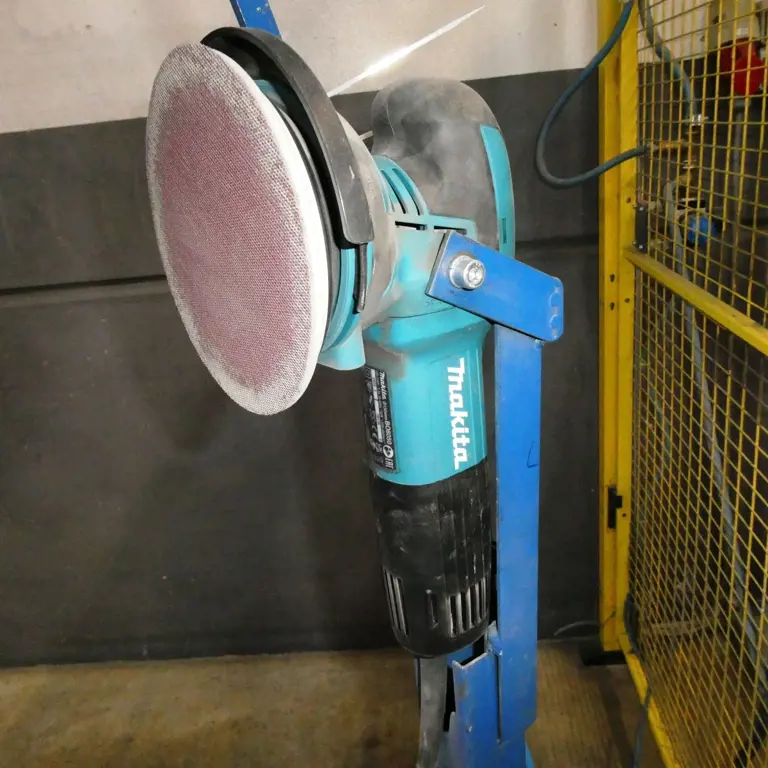 Random orbital sander Makita BO6050