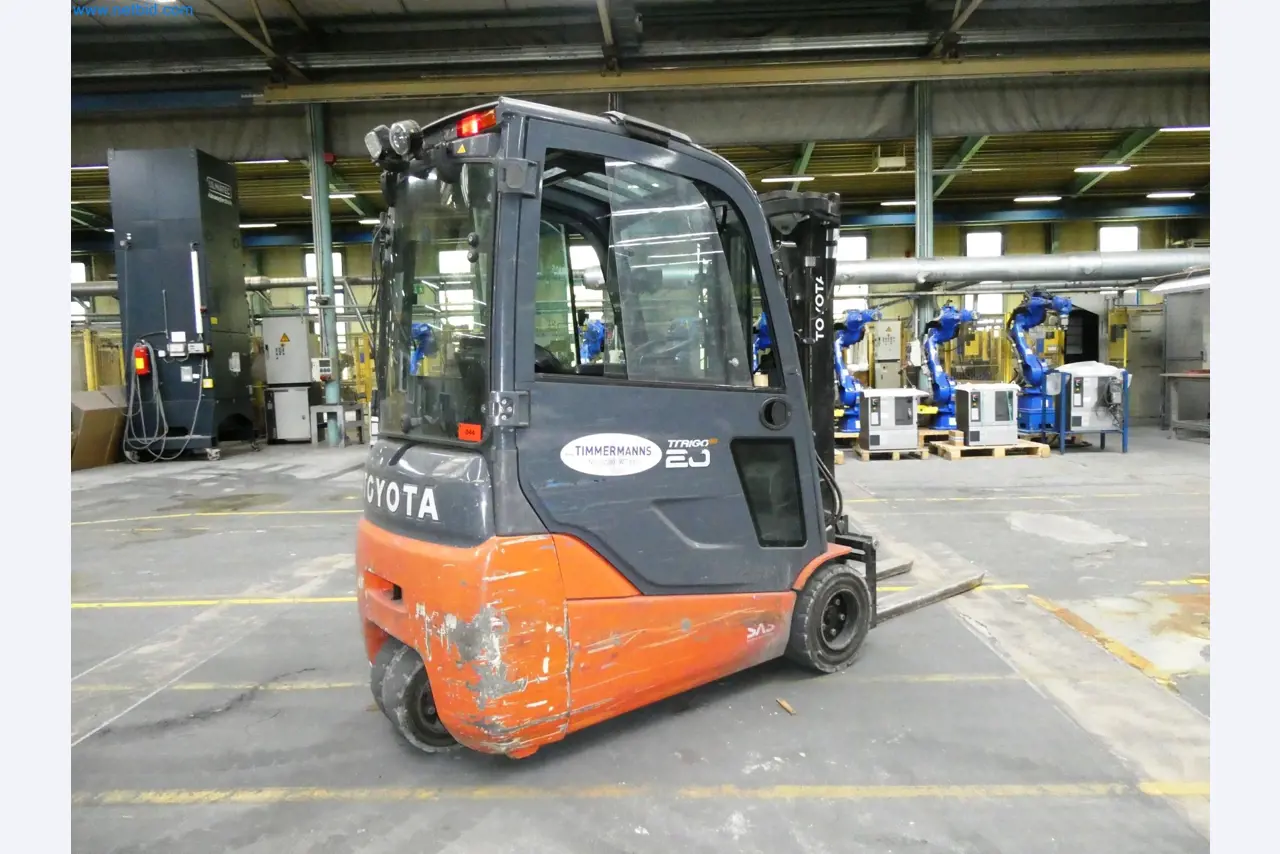 Maszyny z sektora technologii powierzchni-13