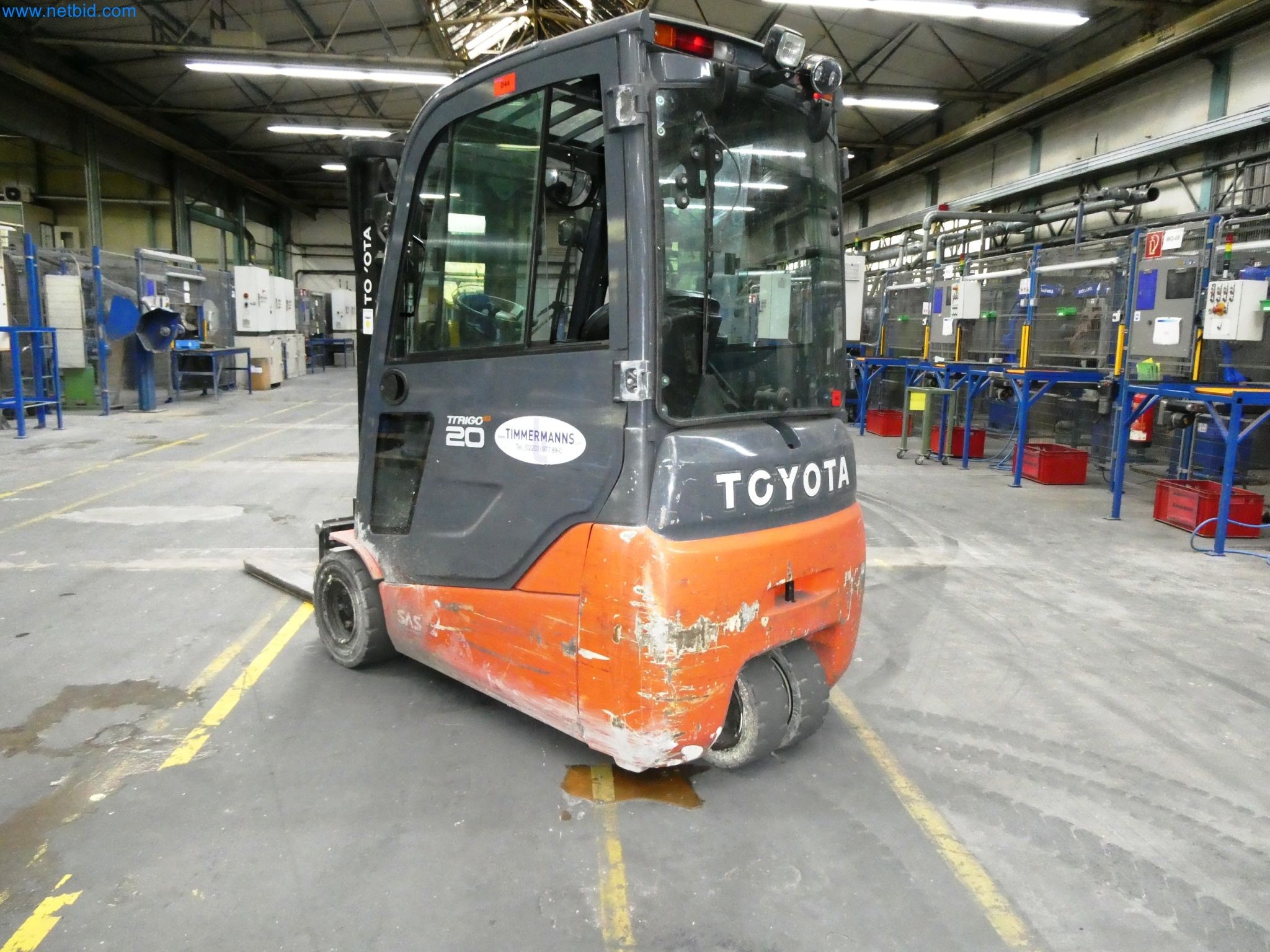 Maszyny z sektora technologii powierzchni-15