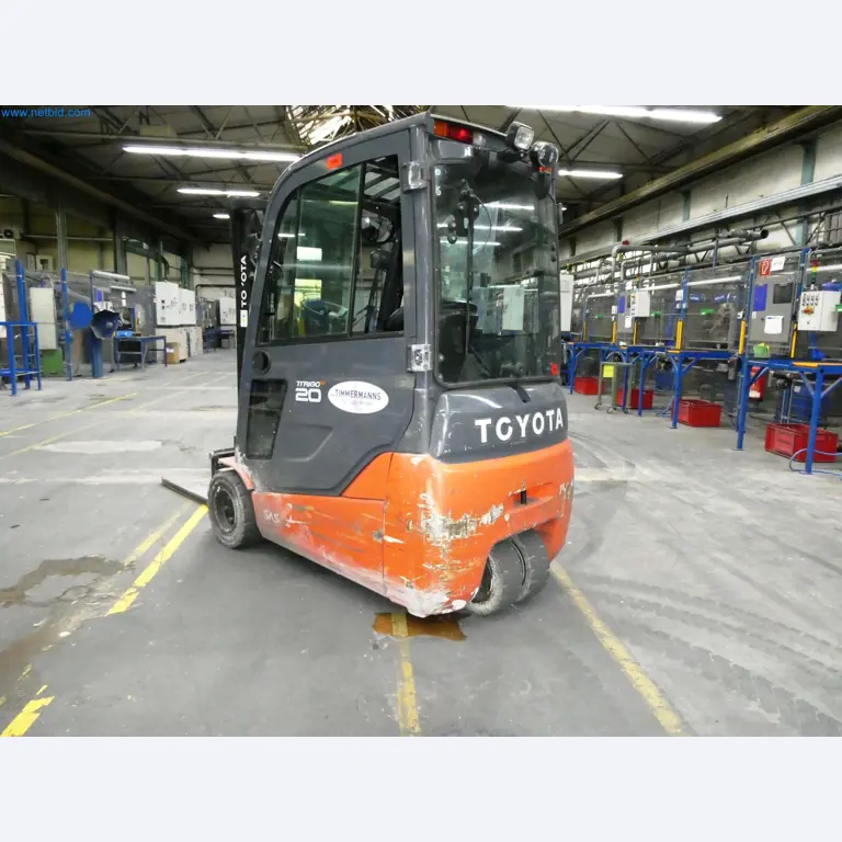 Maszyny z sektora technologii powierzchni-15