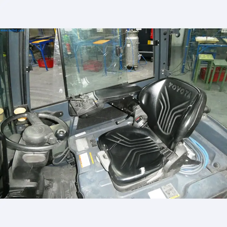 Maszyny z sektora technologii powierzchni-16