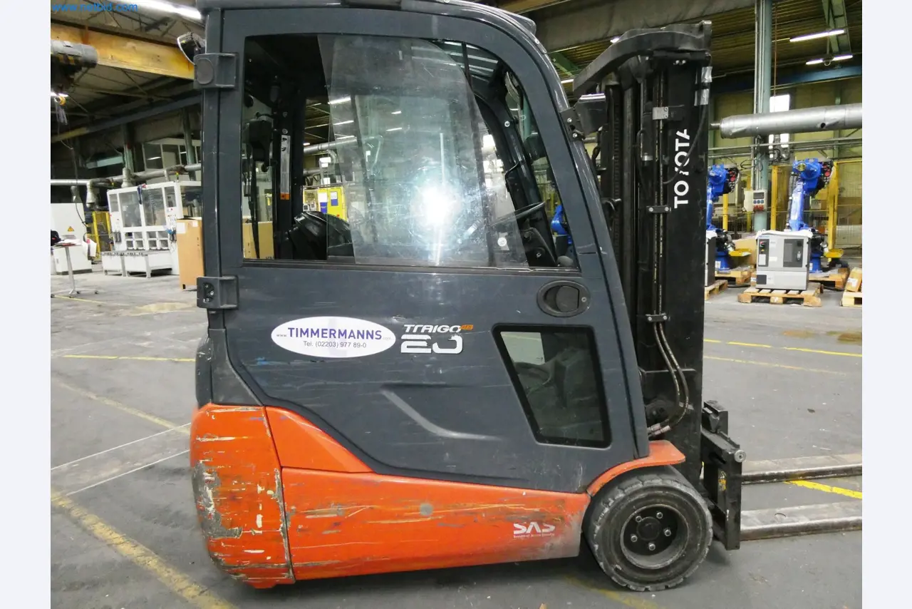 Maszyny z sektora technologii powierzchni-19